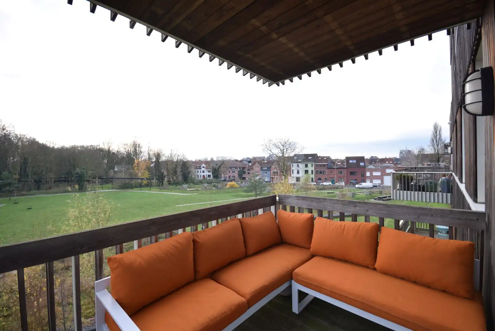 Appartement met twee slaapkamers en prachtig zicht op het park  foto 3