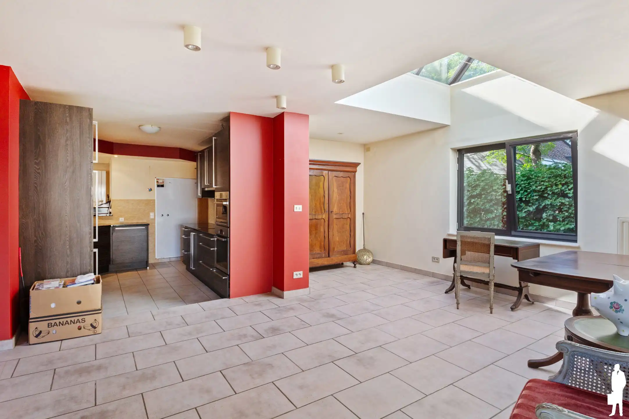 Te renoveren villa in doodlopende straat  foto 10