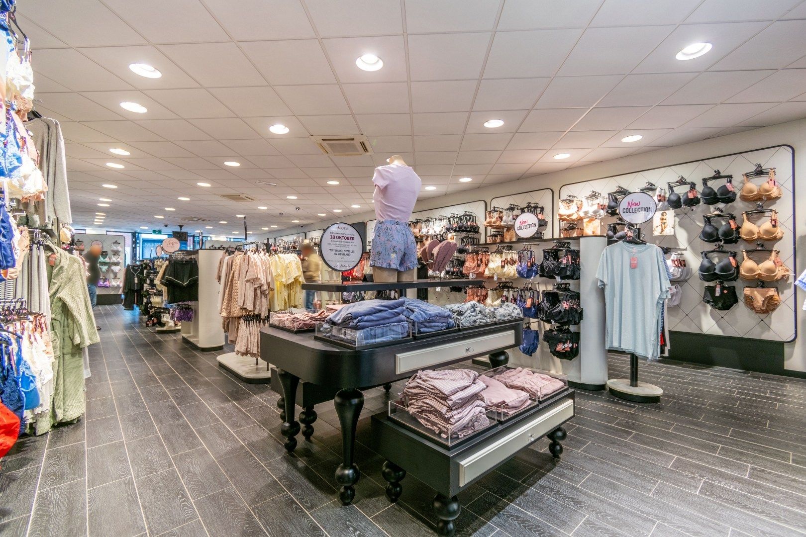 Een zeer ruim (215m²) handelsgelijkvloers foto 3