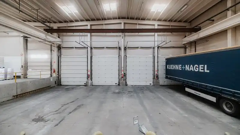 Logistiek magazijn te huur foto 4