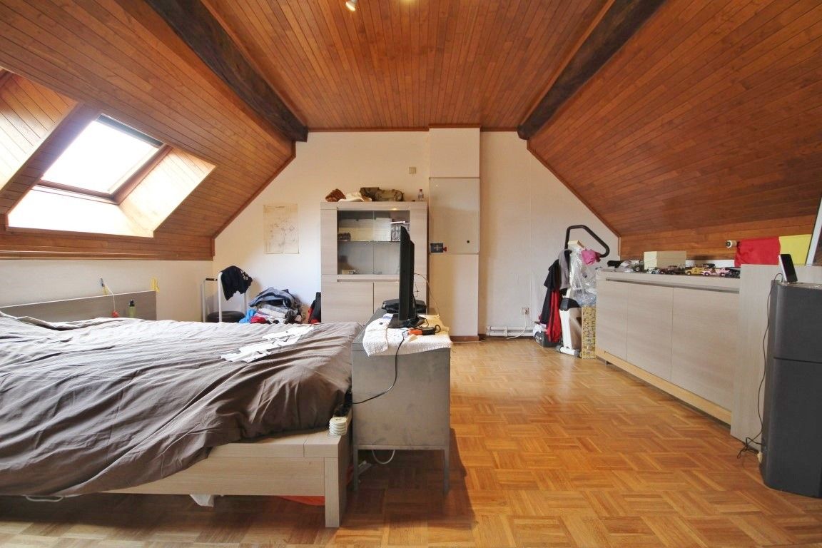 Charmante ruime hoeve met 3 slaapkamers nabij de E40 foto 5