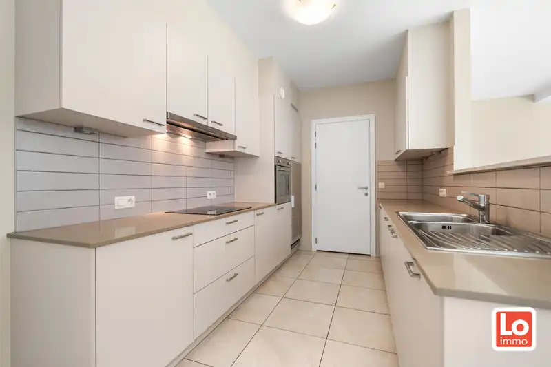 Instap klaar gelijkvloers appartement op een gemakkelijk bereikbare locatie nabij het centrum van Beervelde! foto 6