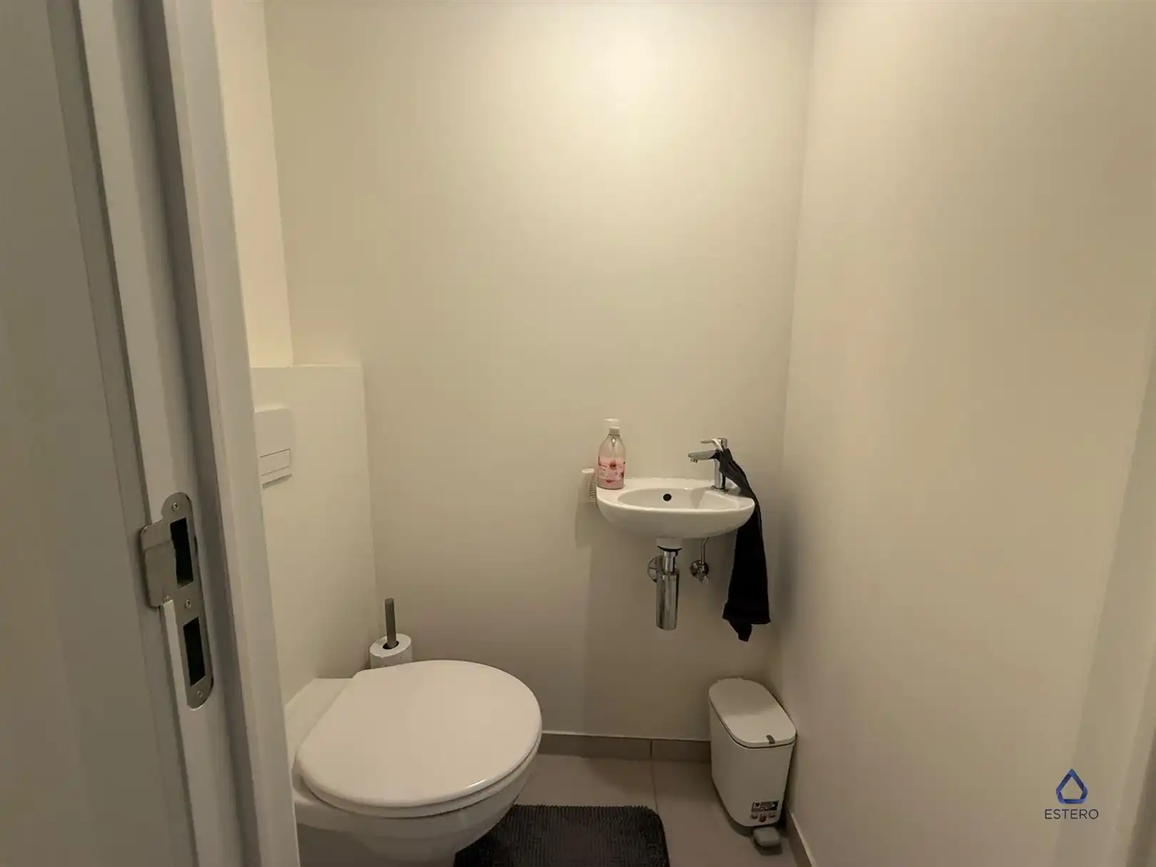Rustig gelegen 1-slpk appartement met terras en parking foto 9