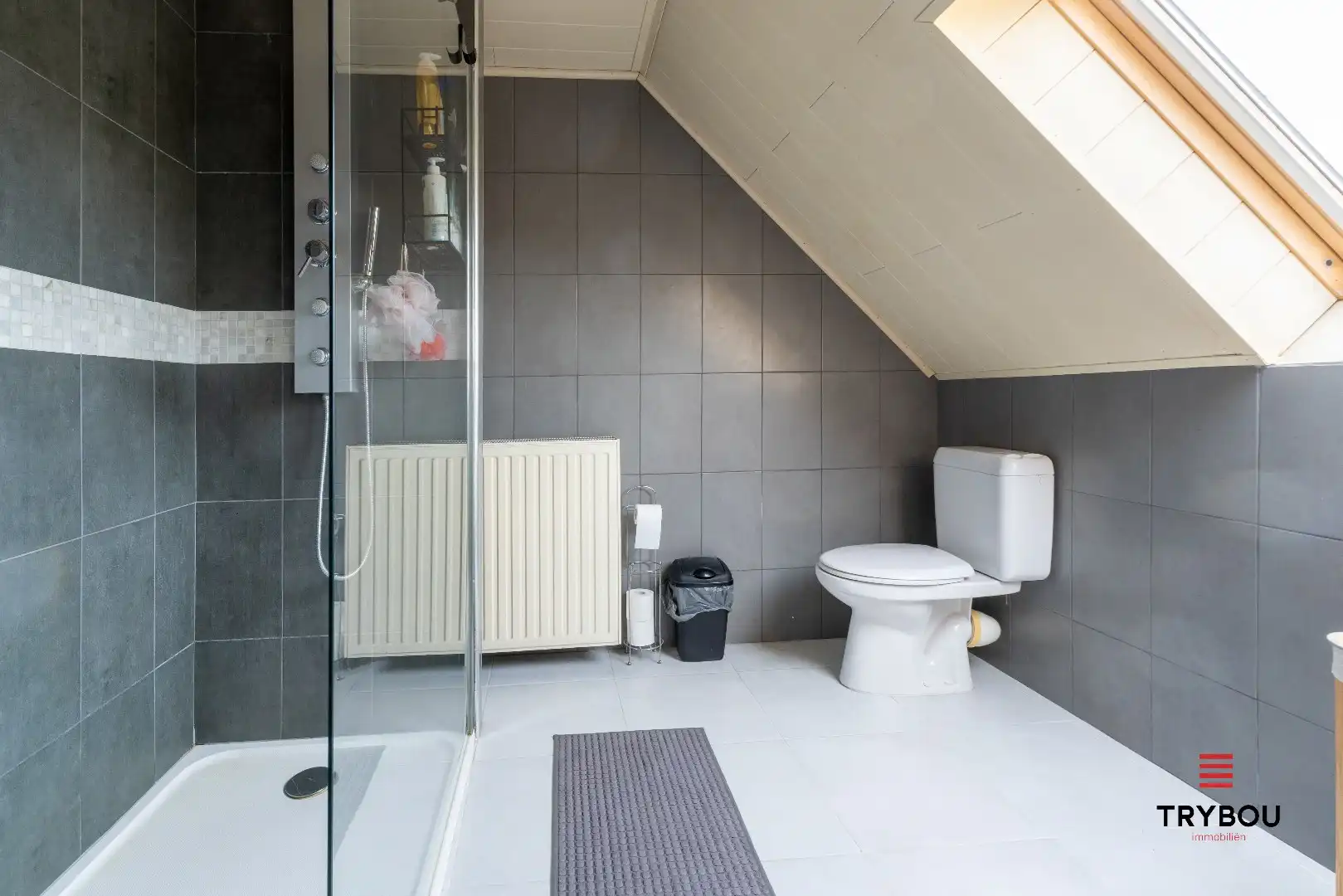 Instapklare woning met 3 slaapkamers, garage en tuin foto 16