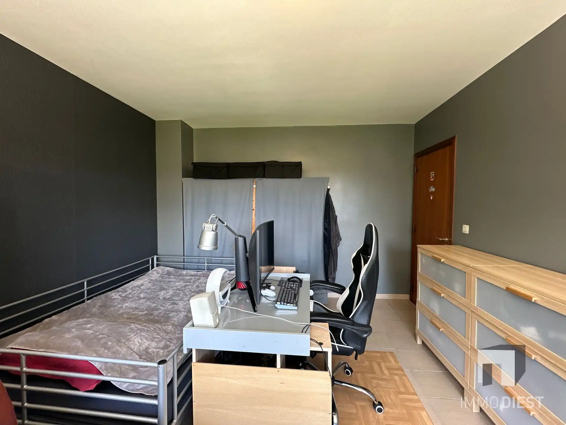 Zonnige woning met 3 slpks, garage en tuin foto 17
