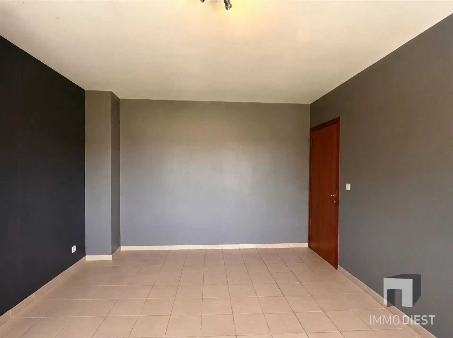 Zonnige woning met 3 slpks, garage en tuin foto 16