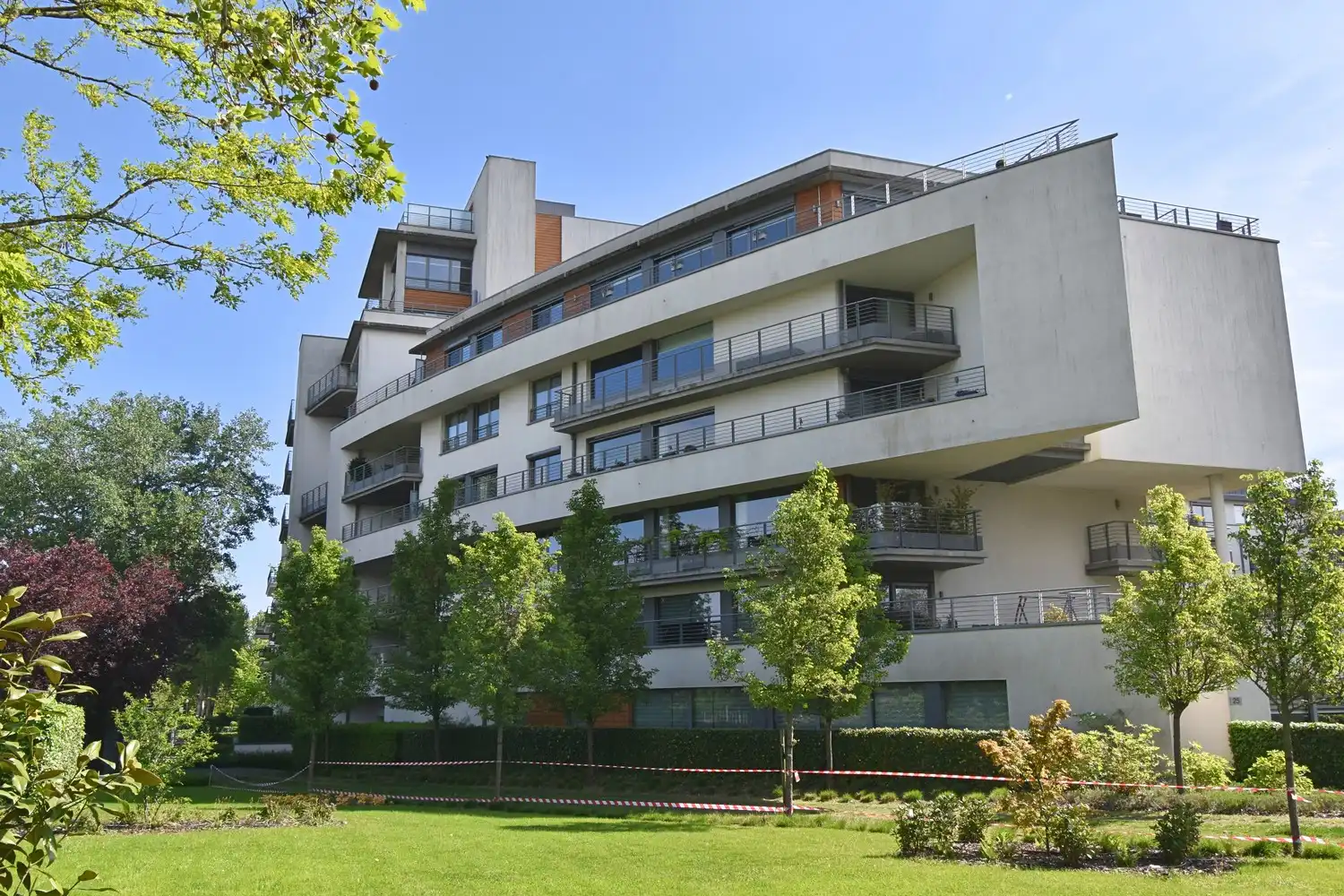 Ultra modern appartement met 1 slaapkamer en zeer ruim terras foto 2