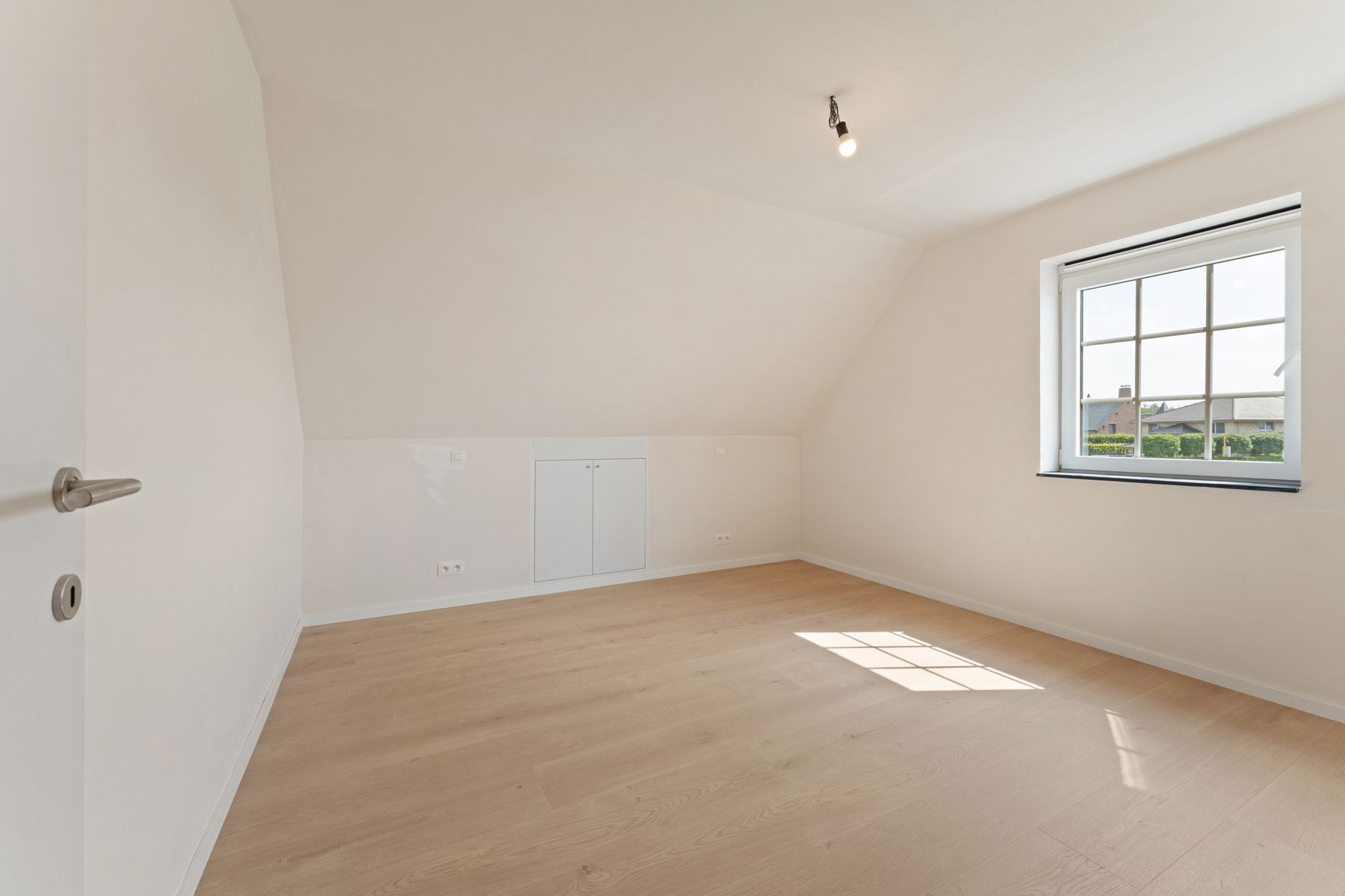 Landelijke, halfopen woning foto 9