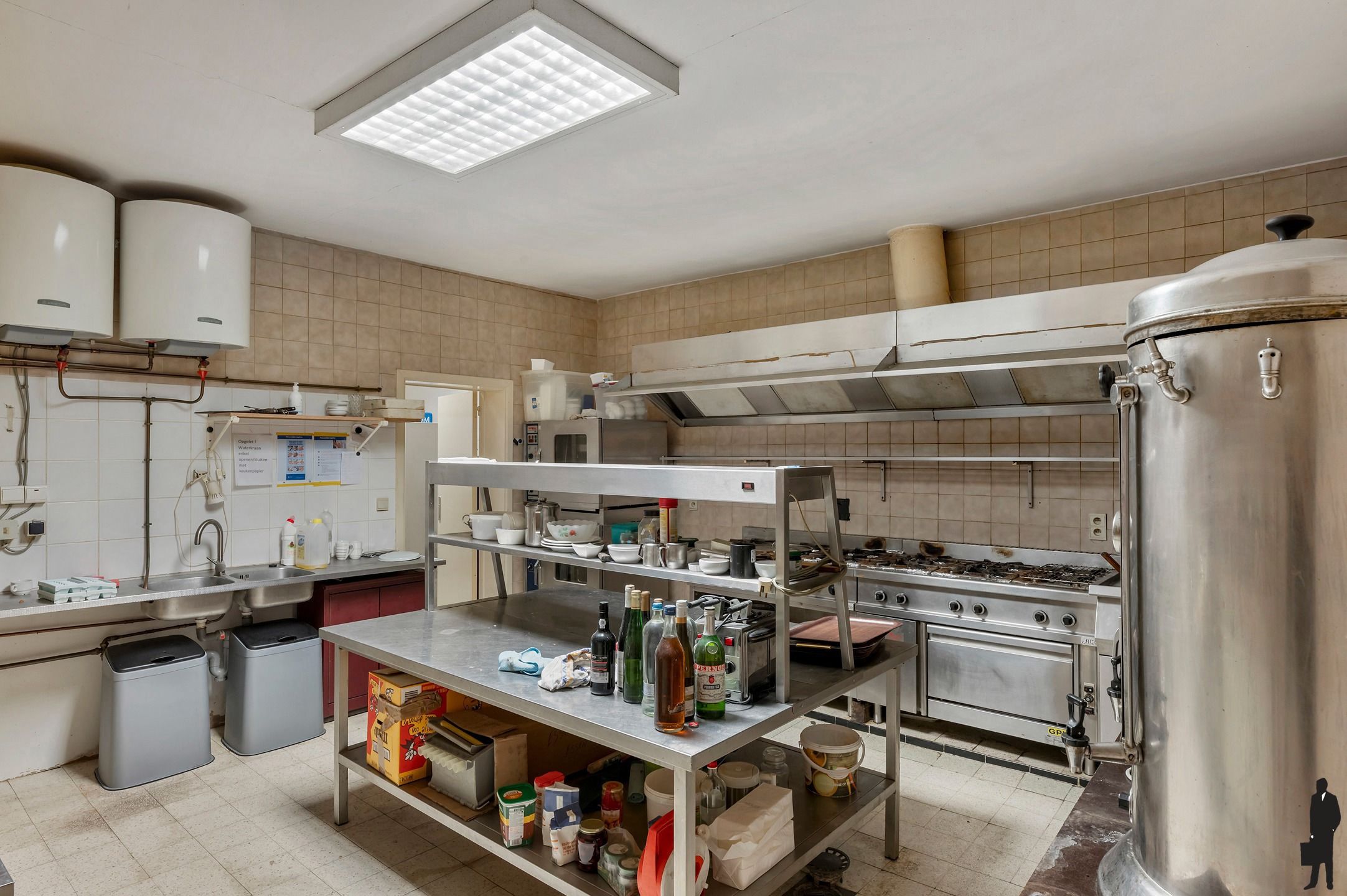 Karaktervol handelspand met appartement en tuin – Centrum Essen foto 11