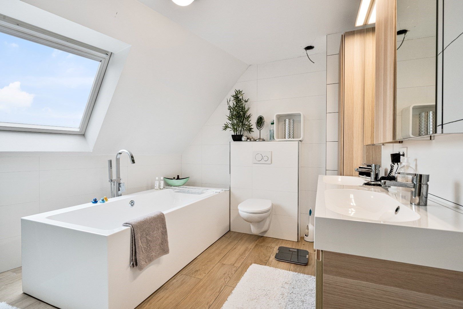 Ruim 3-slaapkamer duplex appartement foto 10