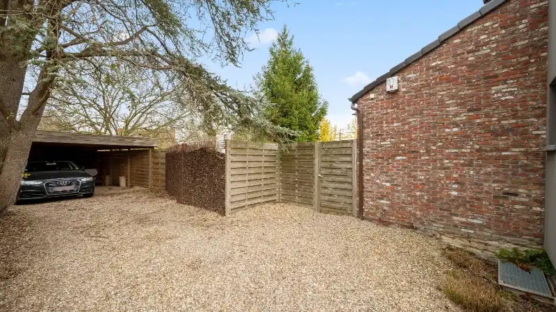 Ruime woning van 256m² op 10 are 32 ca foto 40