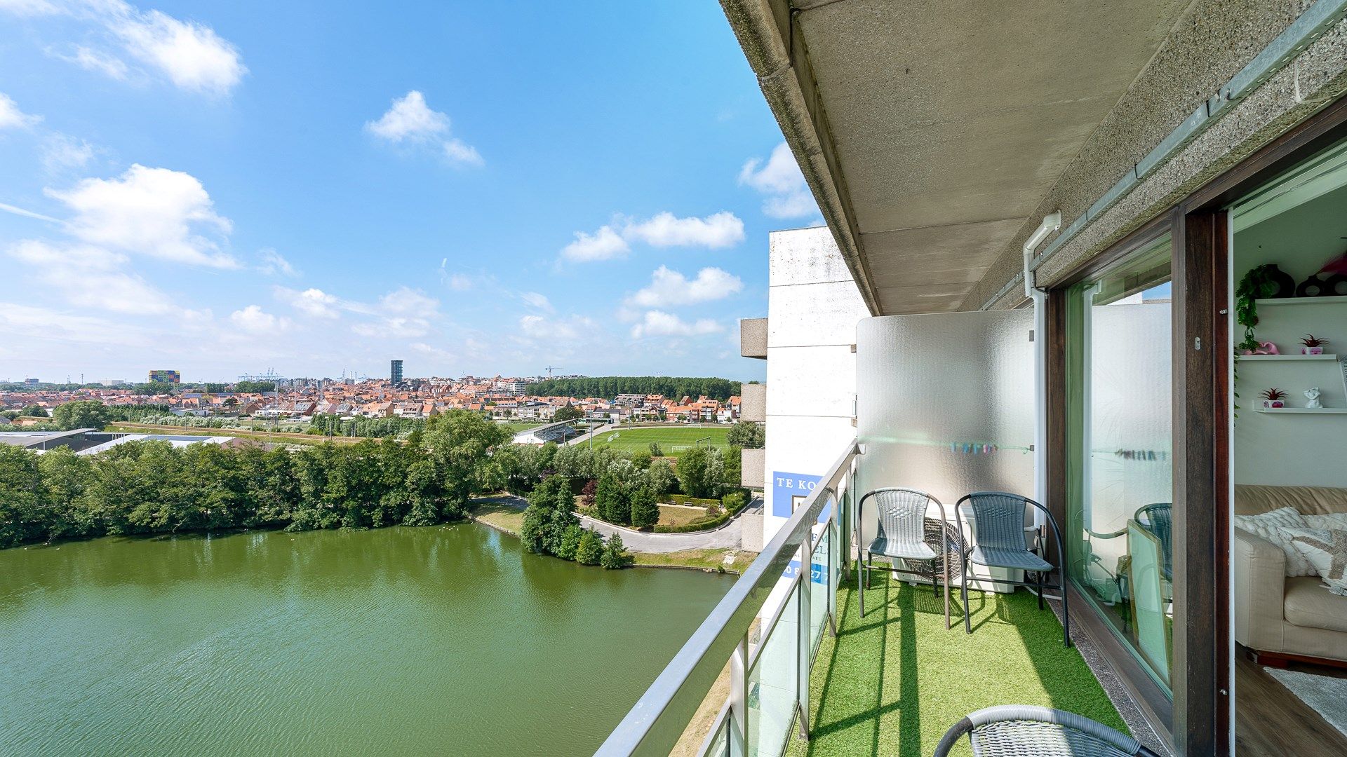 Vernieuwd appartement met mooi zonneterras te Knokke-Heist foto 8