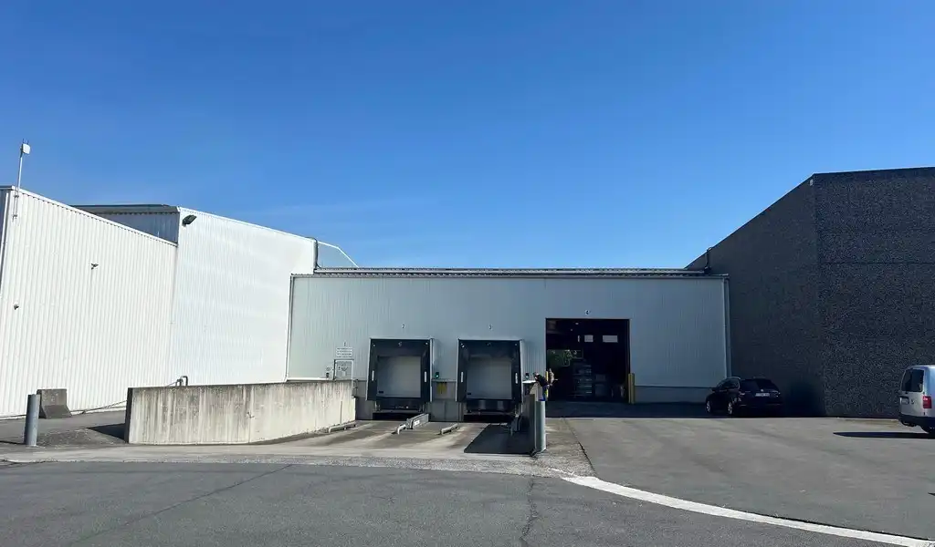 Logistiek bedrijfspand te huur in de haven van Gent foto 2