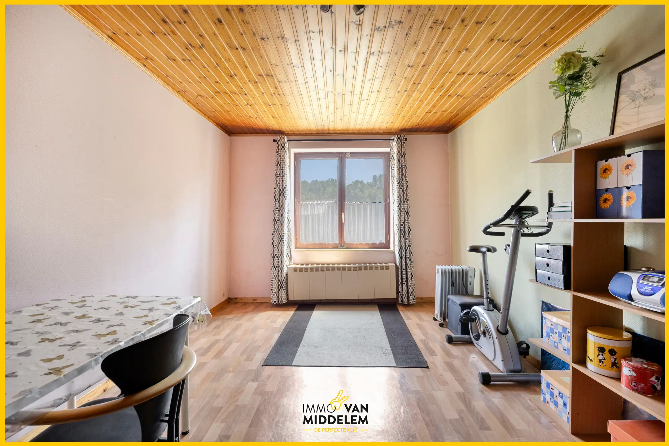 ZEER GOED GELEGEN WONING MET 4 KAMERS EN GROTE TUIN foto 8