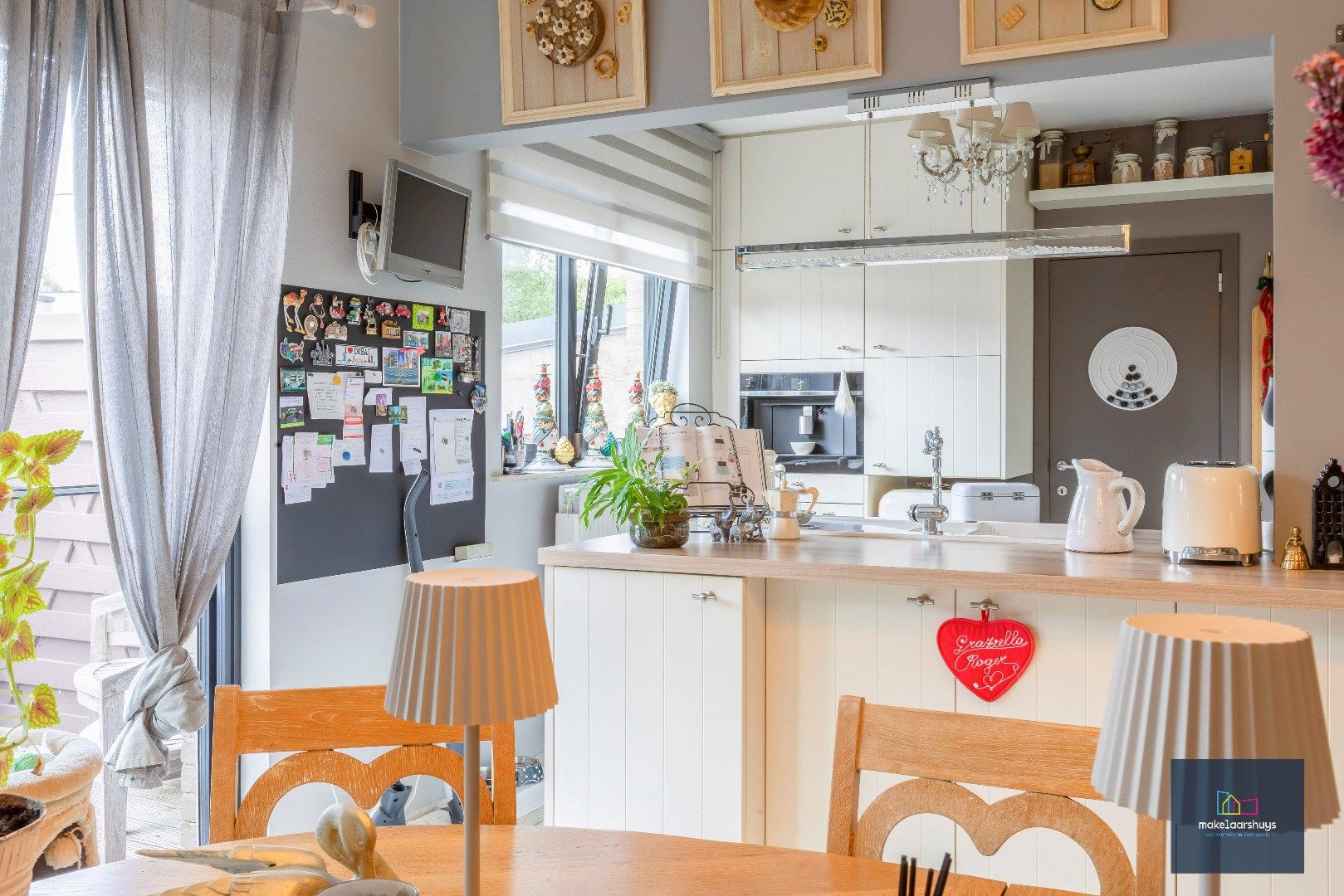 Instapklaar 2-slpk app. met alle comfort + staanplaats foto 10