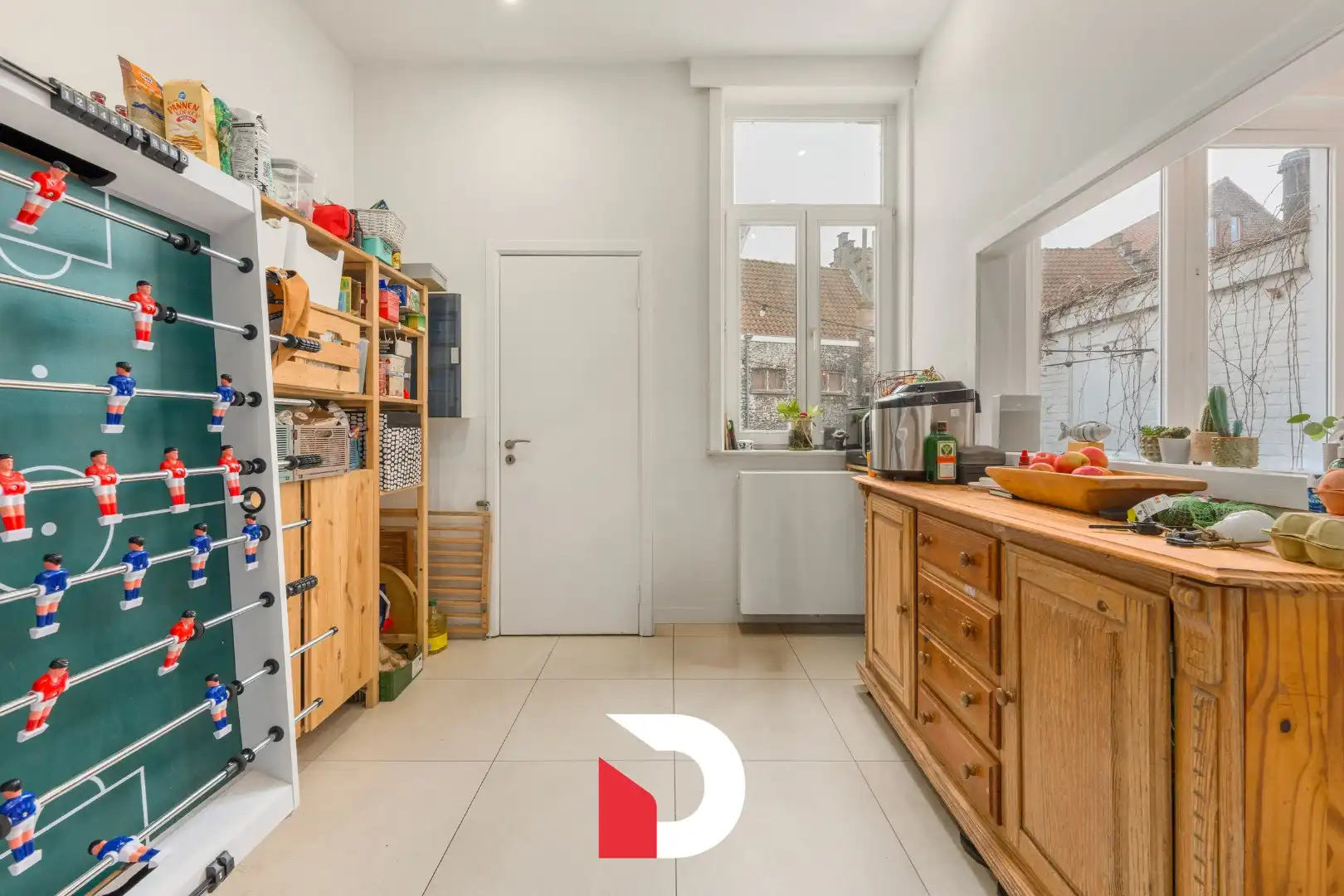 Statige burgerwoning met 4 slk op het exclusieve Wijngaardplein tussen het Minnewater en Begijnhof foto 10