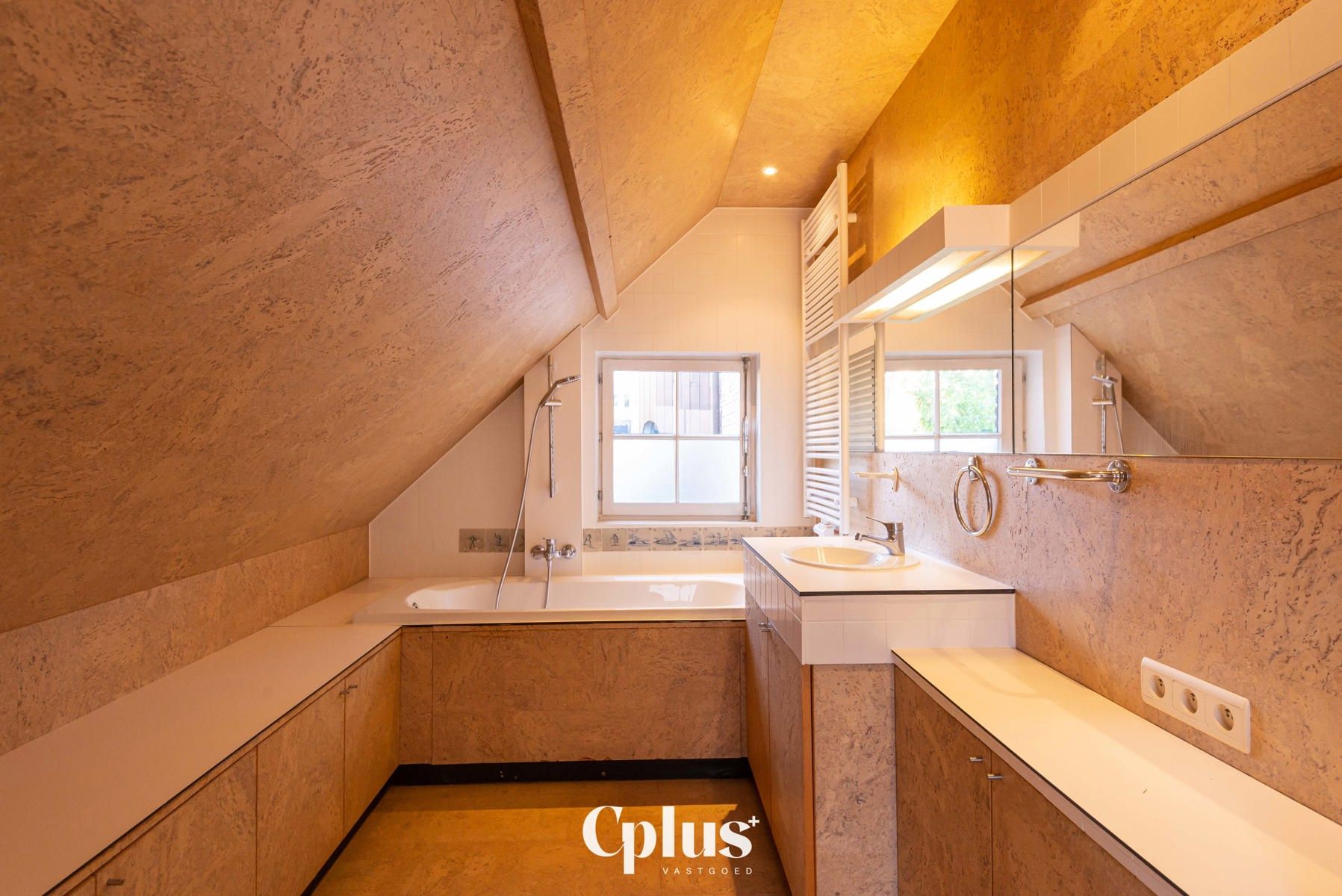 Gelijkvloers appartement - Te huur foto 7