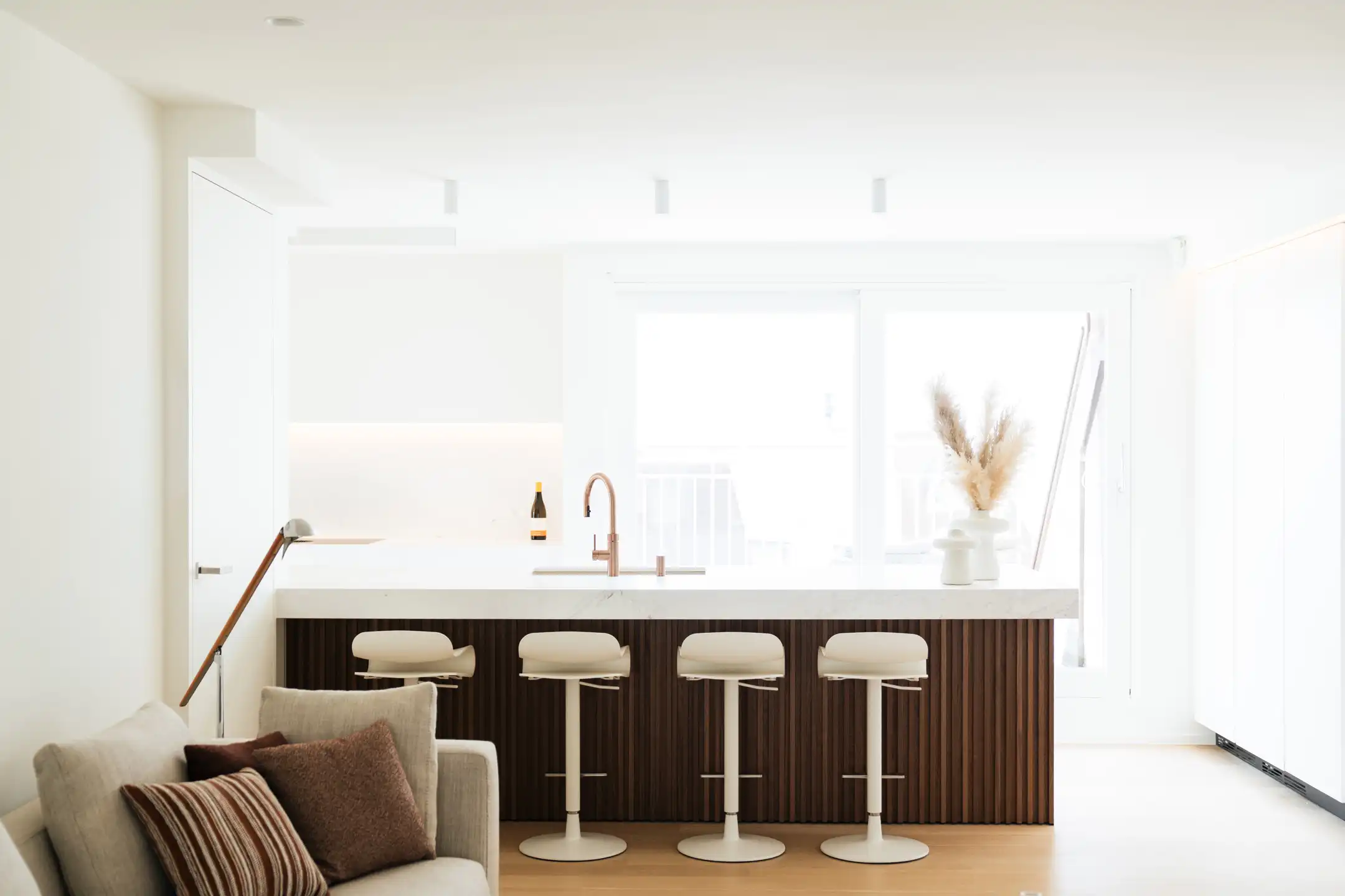 Sublieme zonnige penthouse met ruime terrassen en zijdelings zeezicht foto {{pictureIndex}}