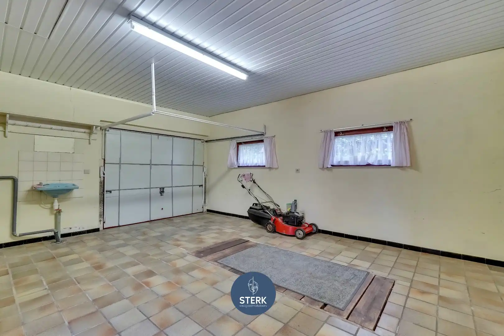 GELIJKVLOERSE WONING MET VEEL POTENTIEEL OP EEN RUSTIGE LOCATIE TE REKEM !  foto 18