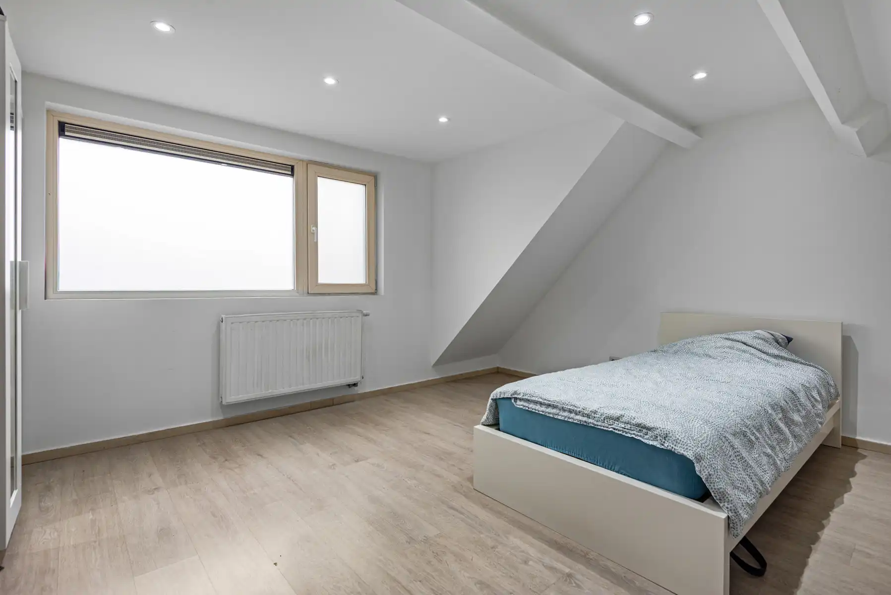 Instapklare woning met 5 slaapkamers en 2 badkamers (EPC B). foto 11