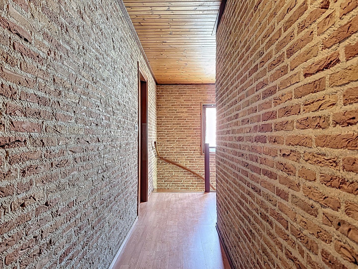 Landelijk wonen met grote schuren foto 15
