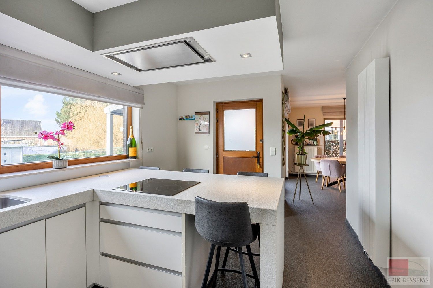 Instapklare woning in een rustige woonwijk te Zichen-Zussen-Bolder (Riemst). foto 18