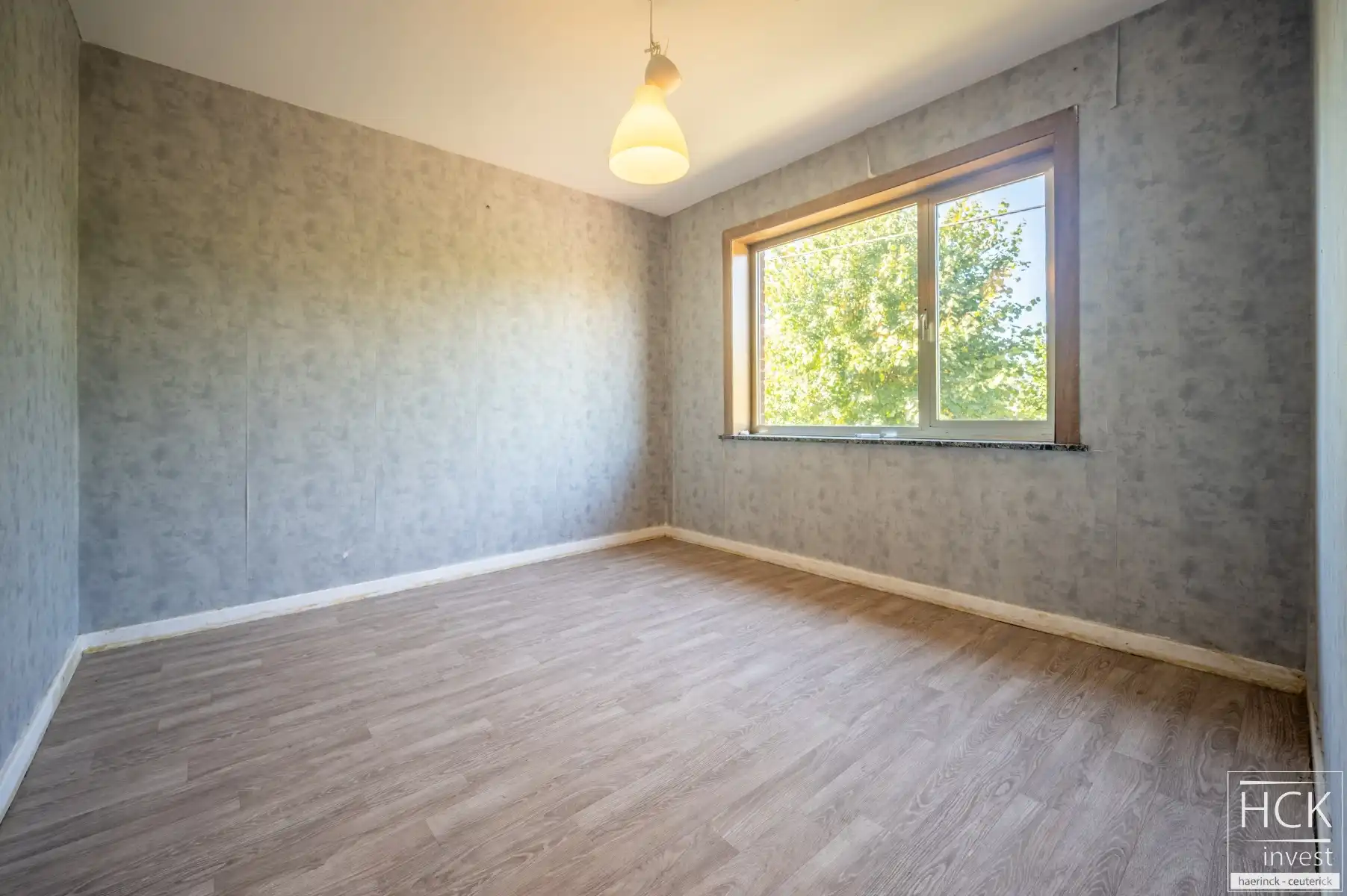 ZULTE - Charmante te renoveren woning met 3 SLPK, garage & 2 zolders!! foto 20