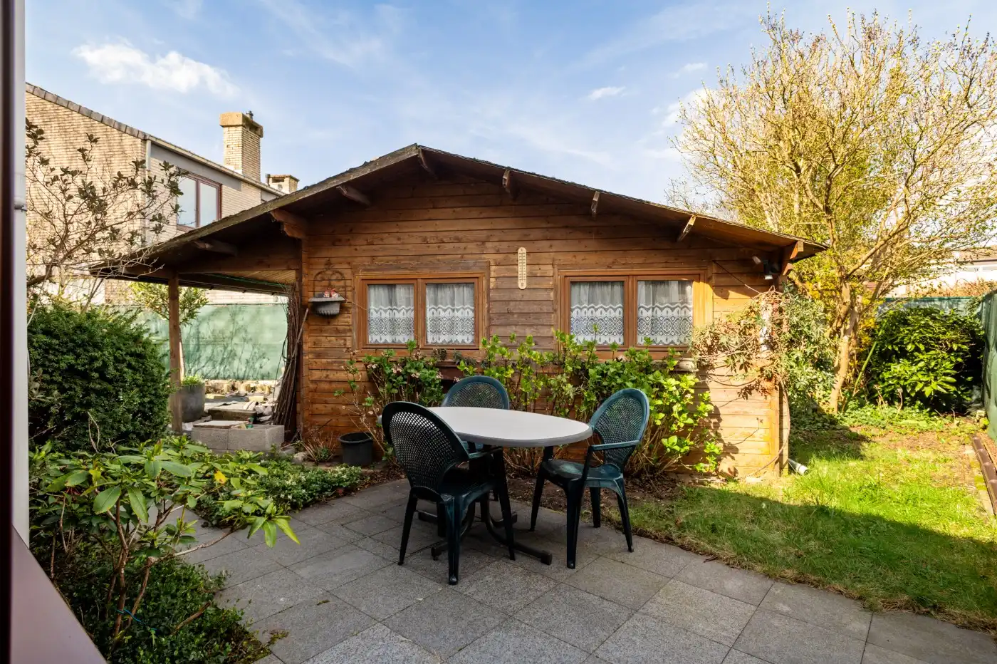 Op te frissen HOB met 3 slpk., garage en tuin foto 20