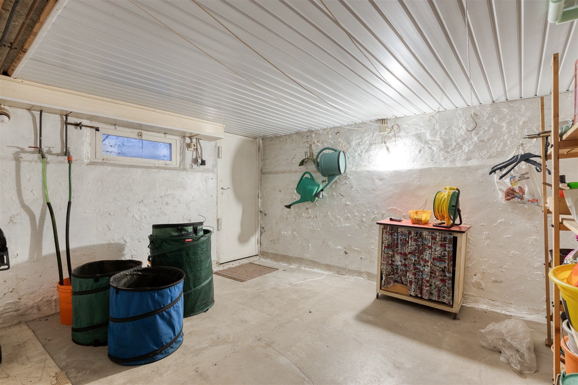 Ruime gezinswoning met 8 a 9 slaapkamers, een riante tuin en een prachtig uitzicht op weiland. foto 31