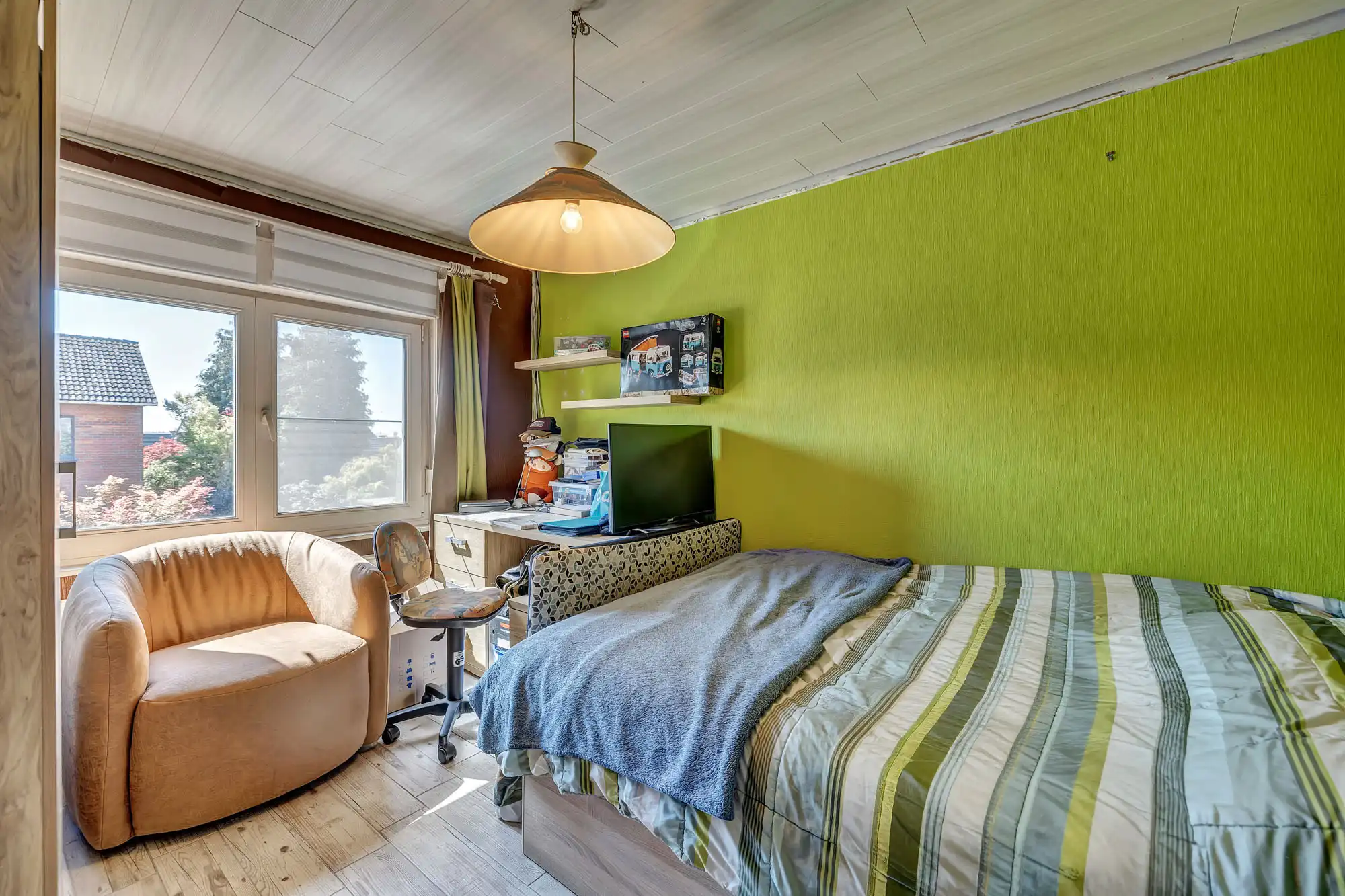 Ruime woning gelegen nabij centrum Geraardsbergen. foto 18