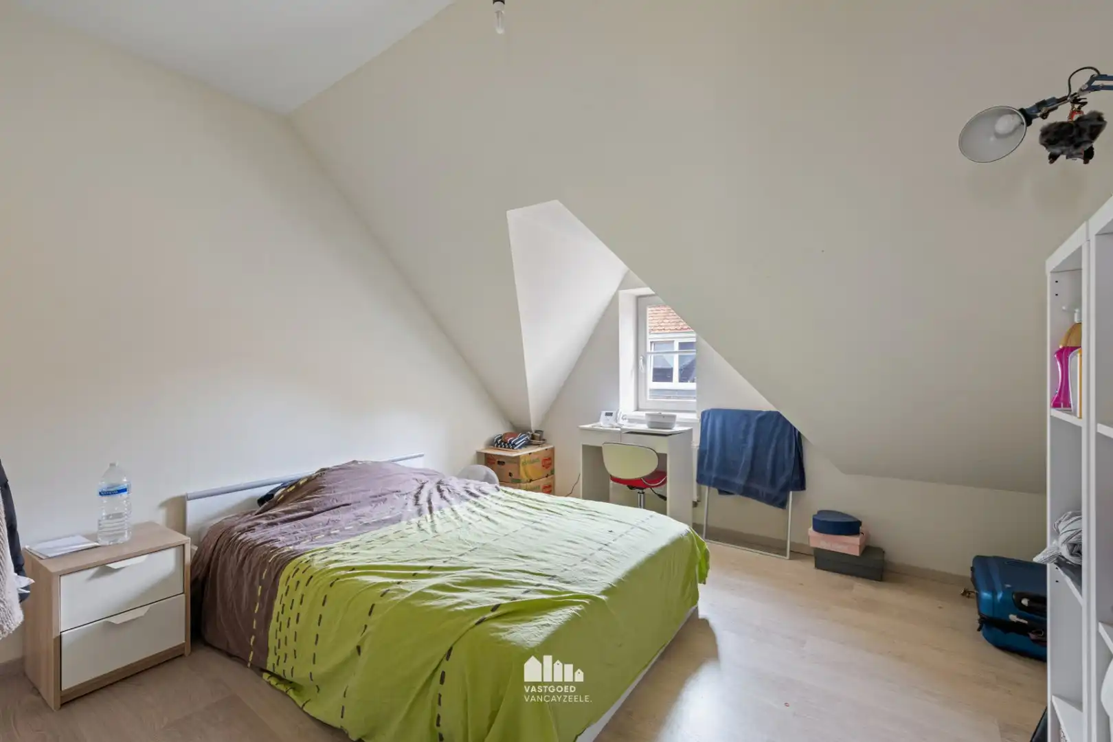 Karaktervolle ruime herenwoning met grote garage in het Ieper centrum. foto 12