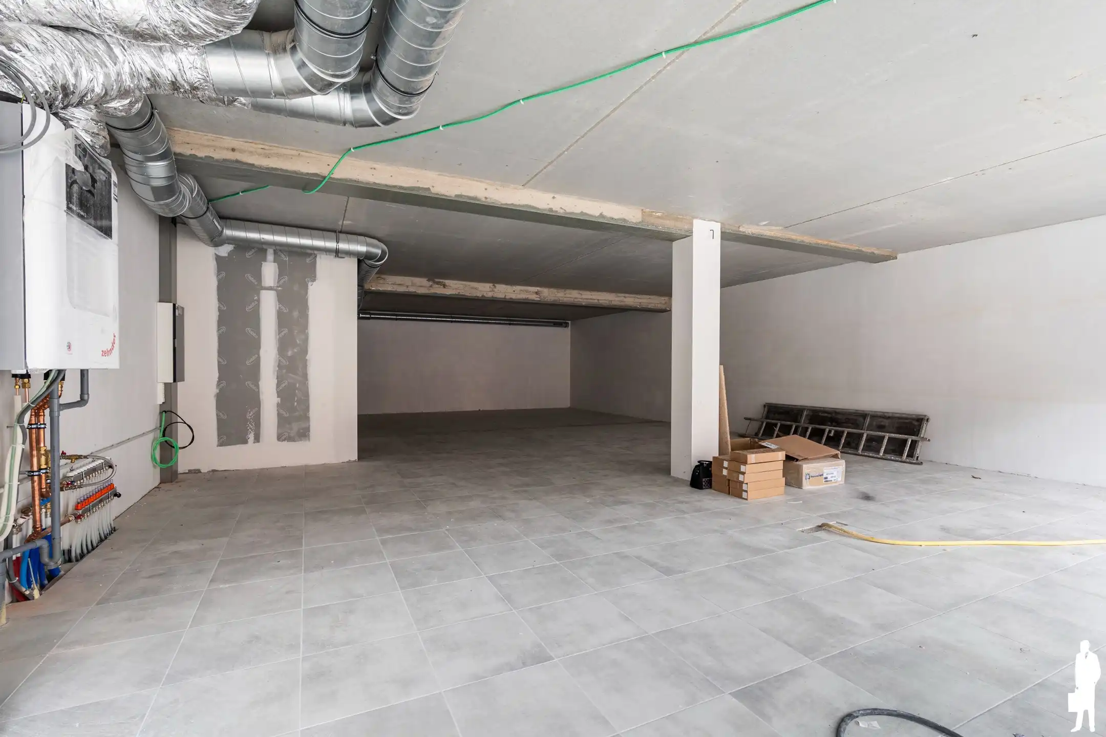 Instapklaar gelijkvloers handelspand in Turnhout foto 5