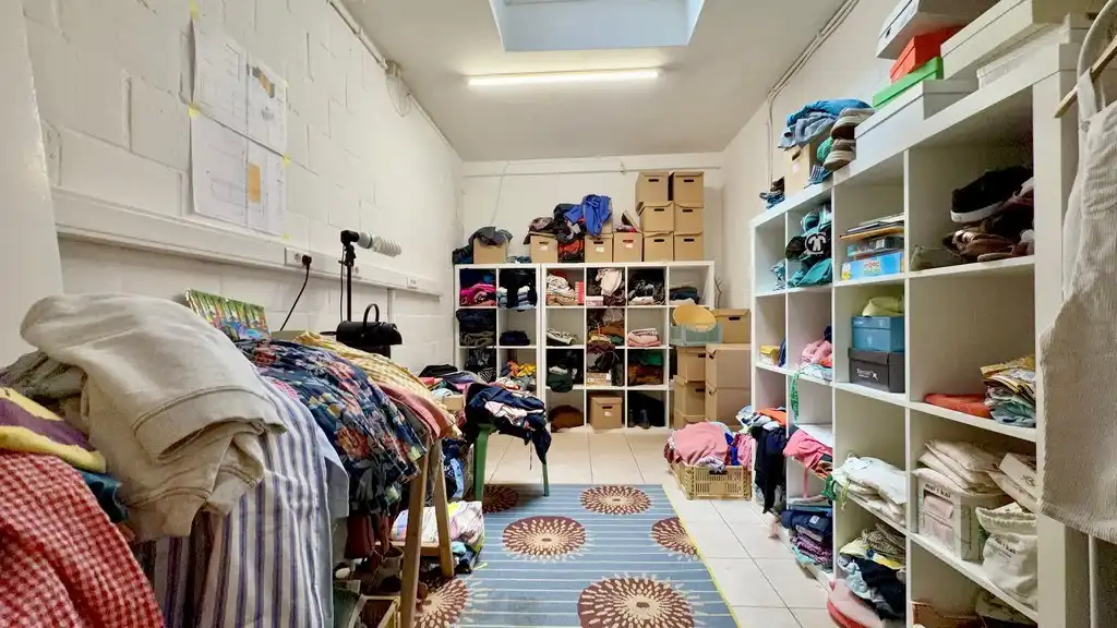 Handelsgelijkvloers te huur langs de Antwerpsesteenweg in Sint-Amandsberg (Gent) foto 13