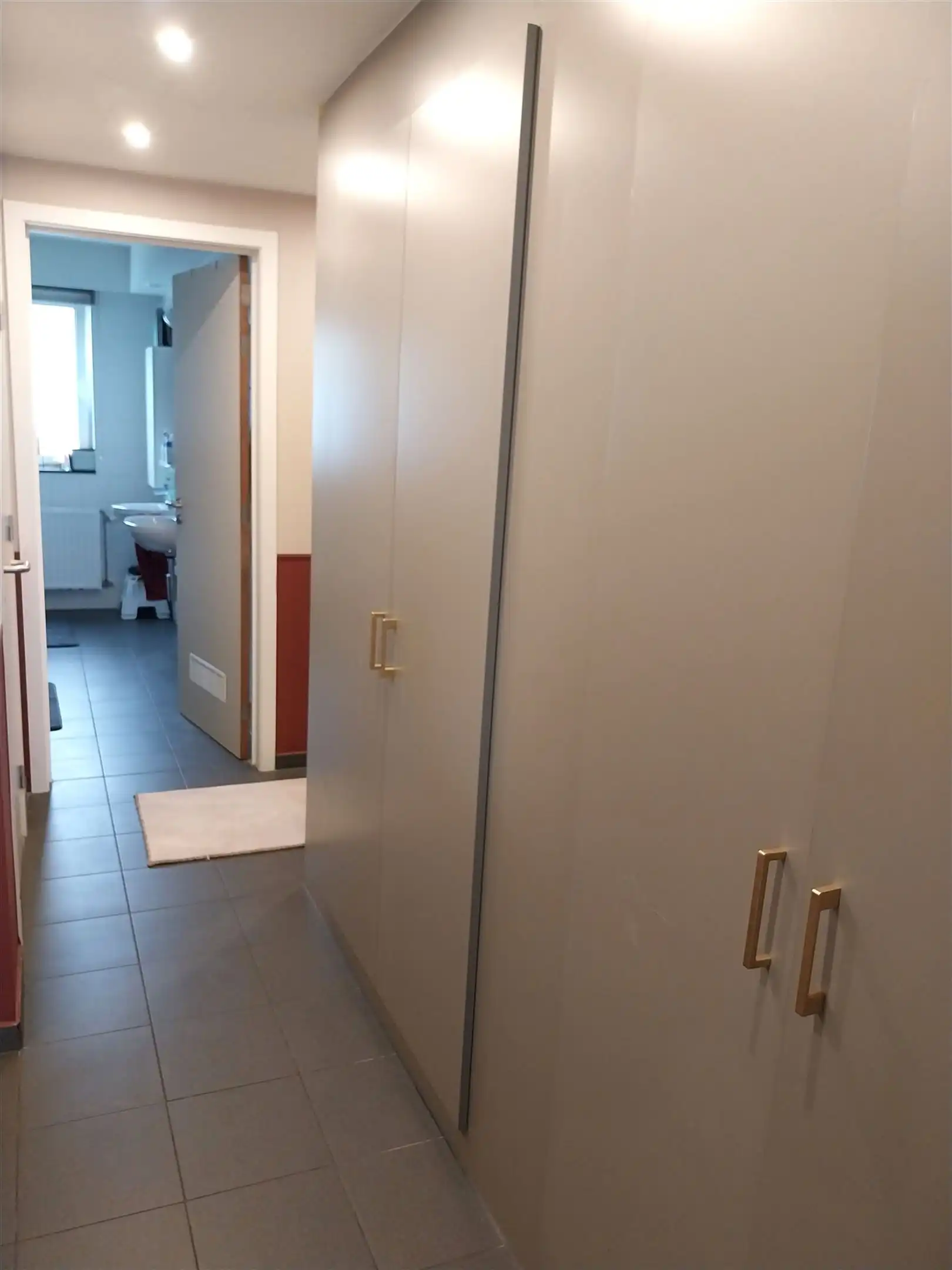 TE HUUR: Appartement met 4 slaapkamers te Heusden-Zolder! foto 19
