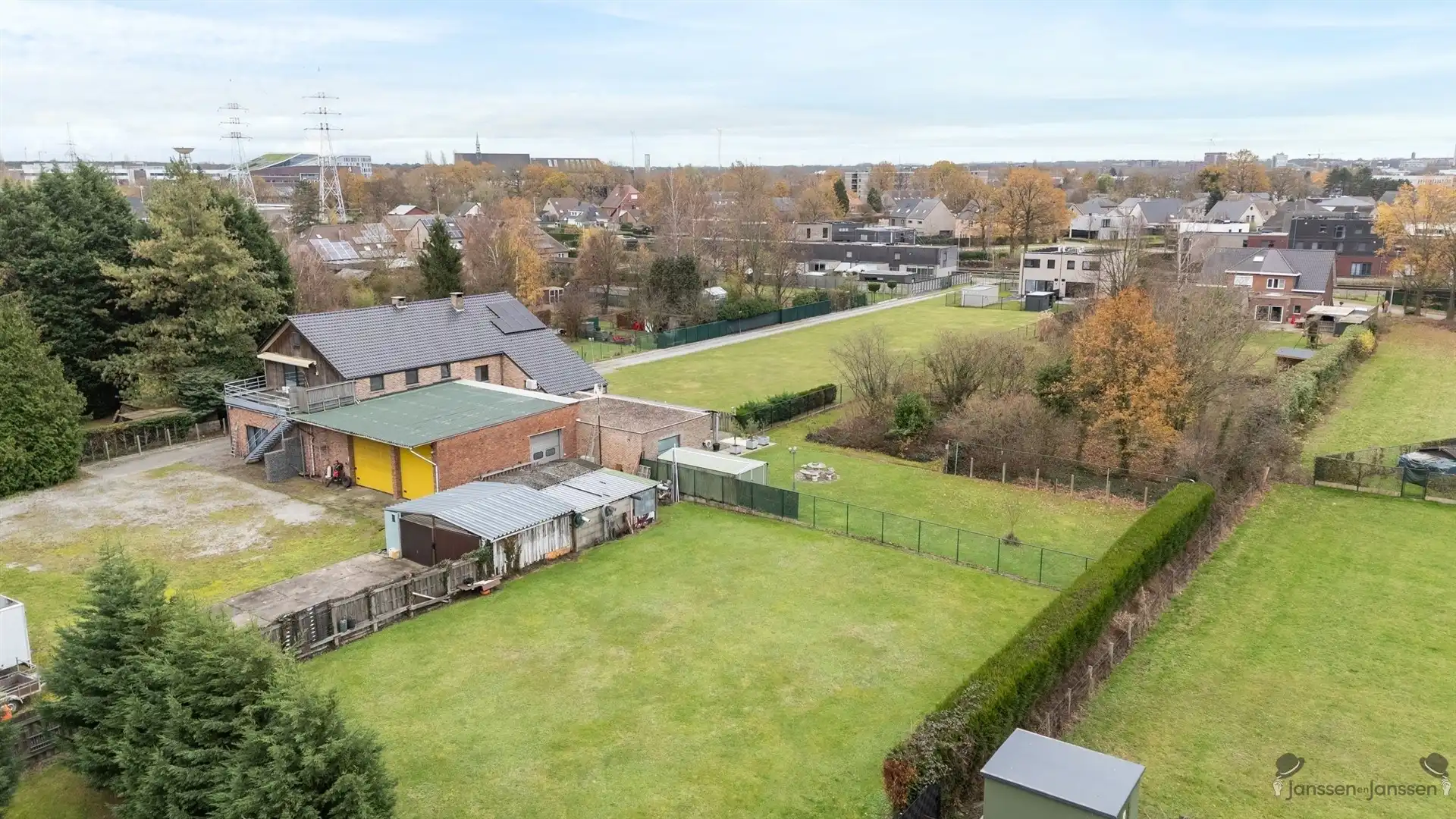 Energiezuinig villa met duplex appartement en loods op een riant perceel te Kuringen-Hasselt foto 6