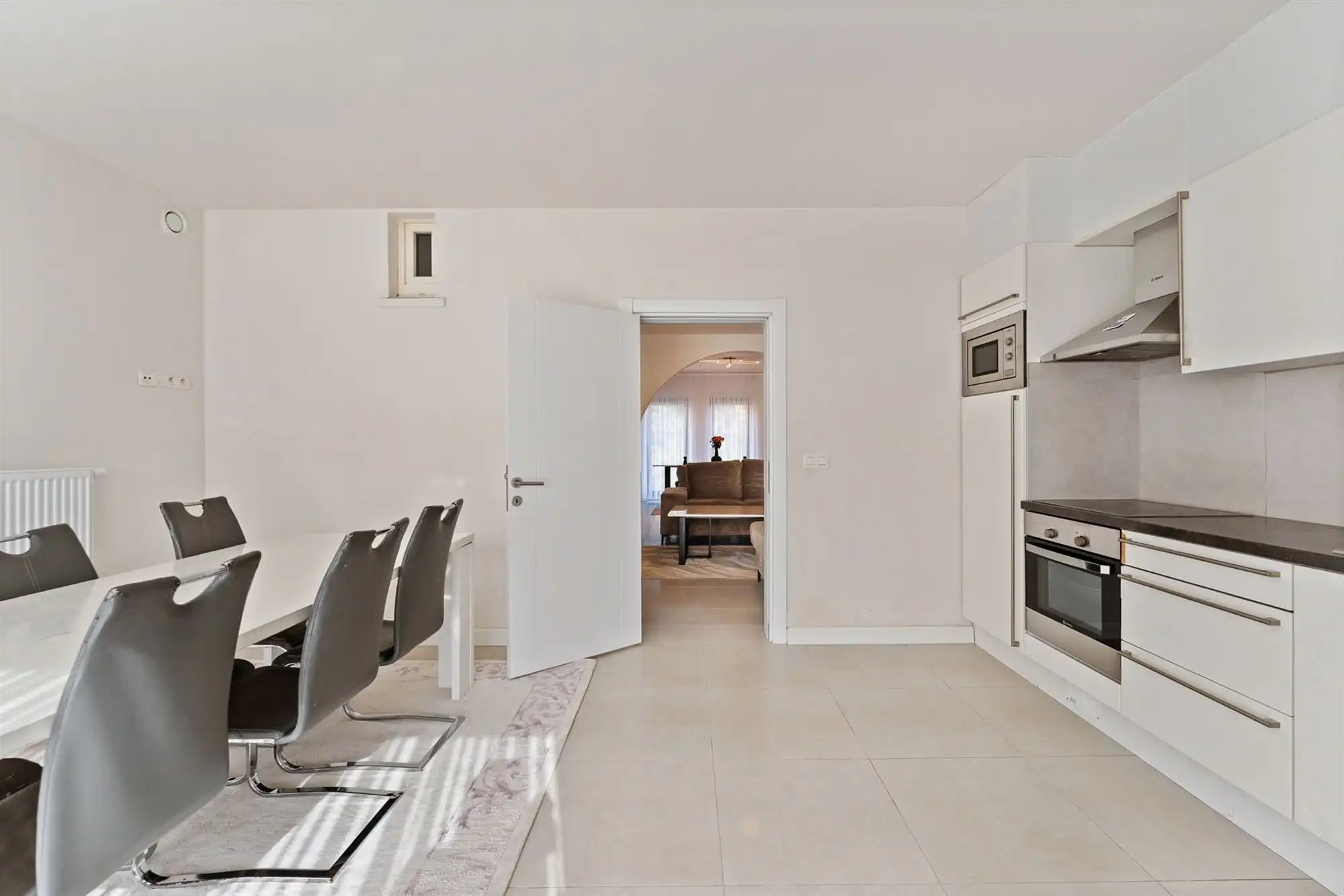 KNAPPE WONING (198M²) MET 3 SLAAPKAMERS + RUIME ZOLDER TE BEVERLO foto 9