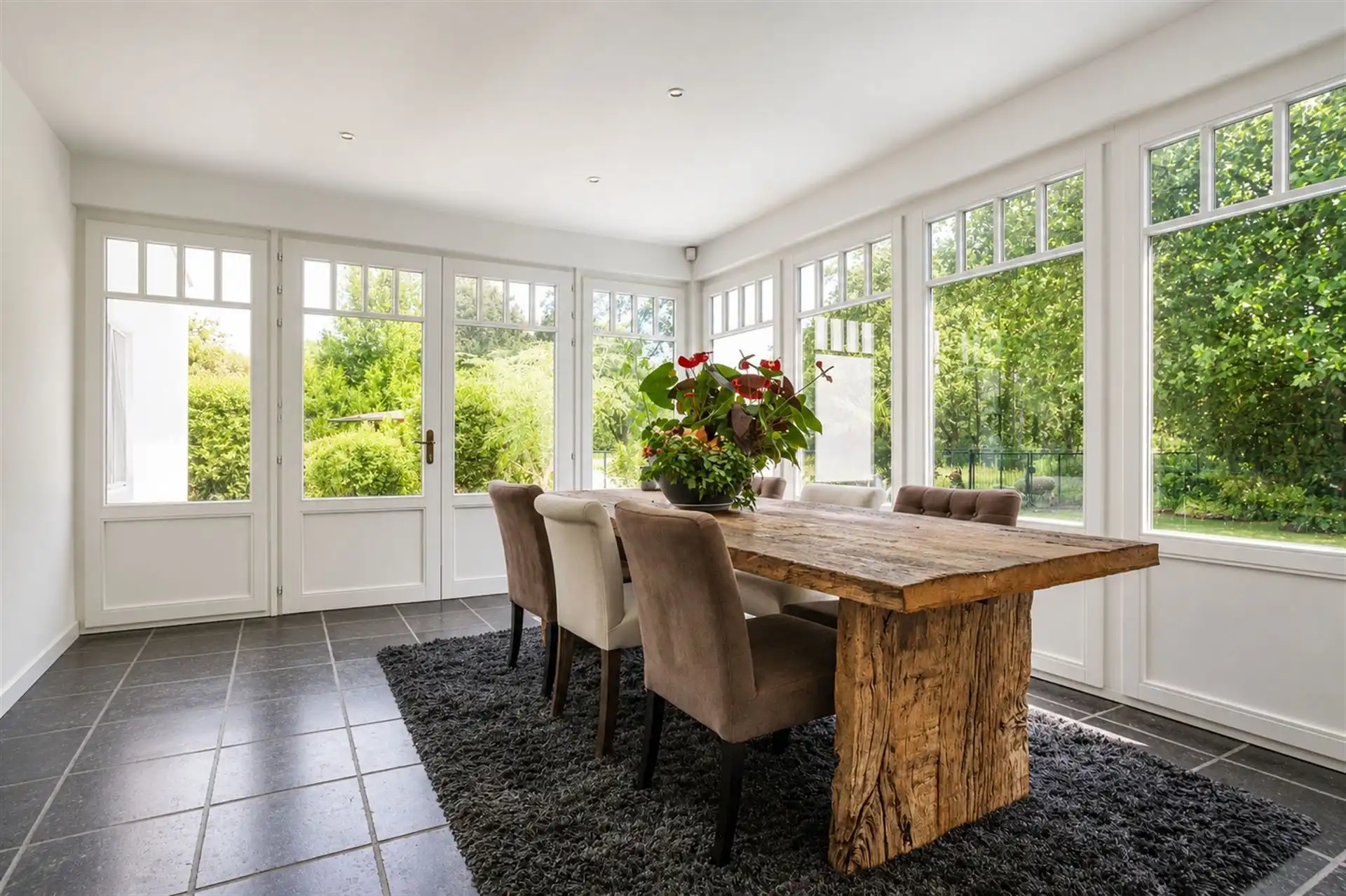 Ruime villa met zwembad en panoramische vergezichten foto 20