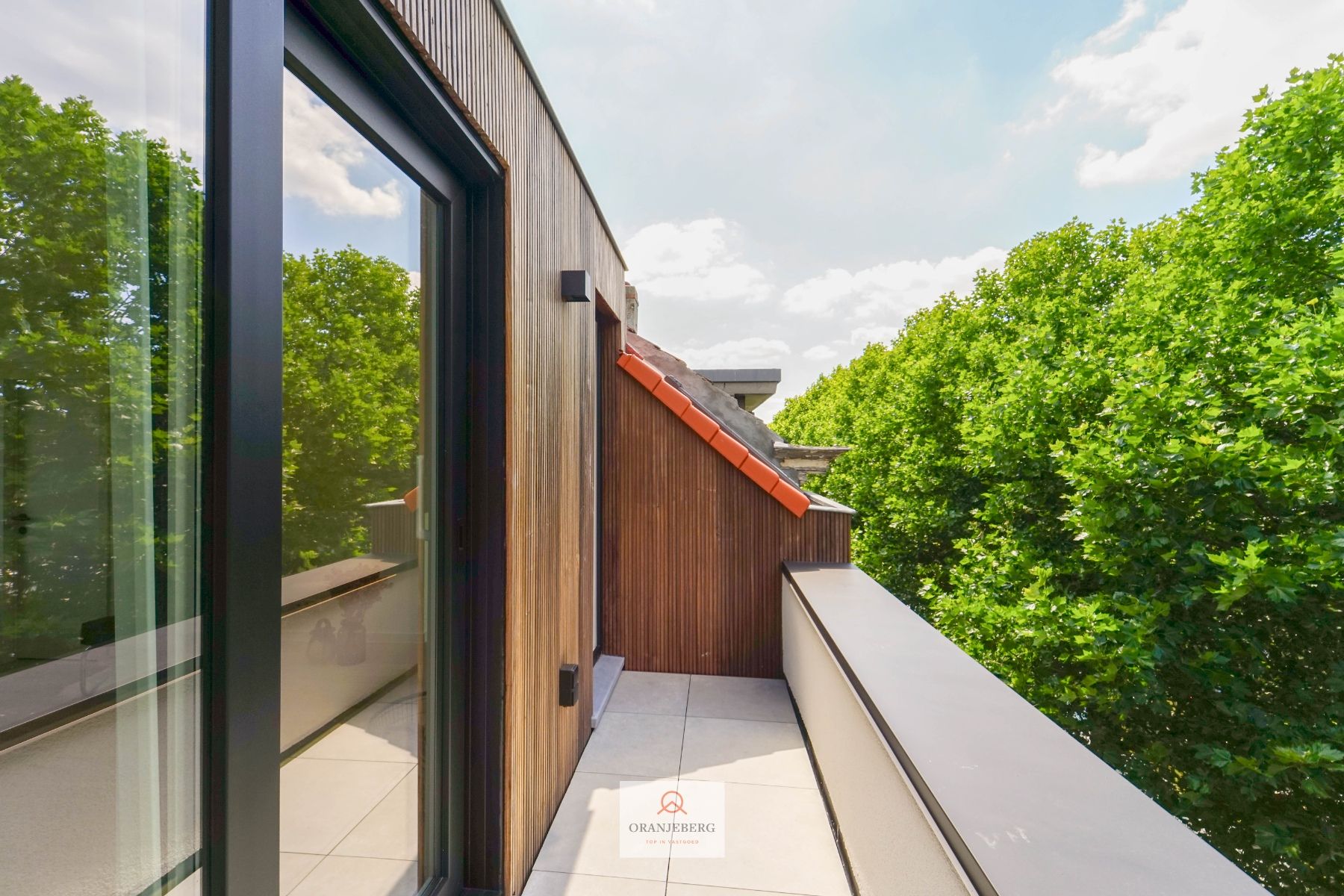 Gerenoveerd penthouse met zonnig terras in Gent foto 10