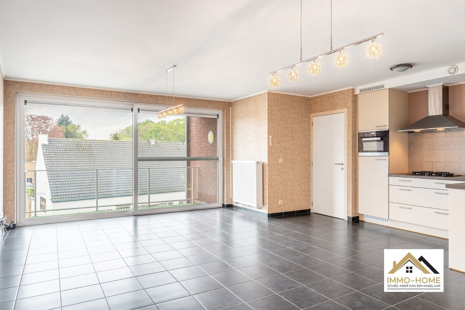 Instapklaar appartement op topligging!  foto 2