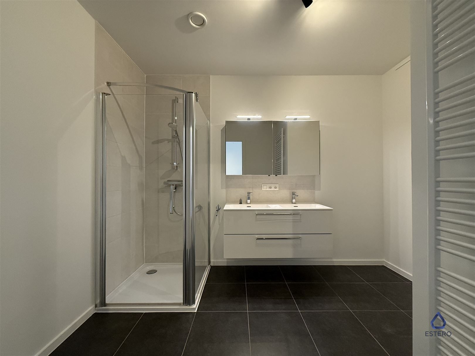 Prachtig 2-slaapkamerappartement met terras te Gent foto 16