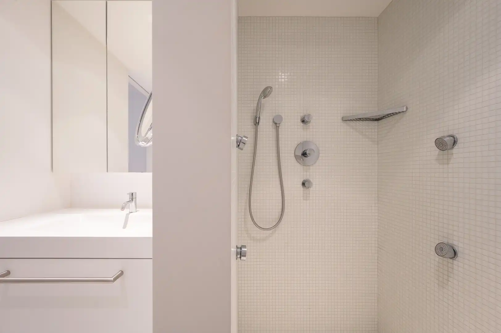 Schitterend hedendaags appartement met frontaal zeezicht,&nbsp;gelegen aan het Rubensplein en de winkels. foto 15