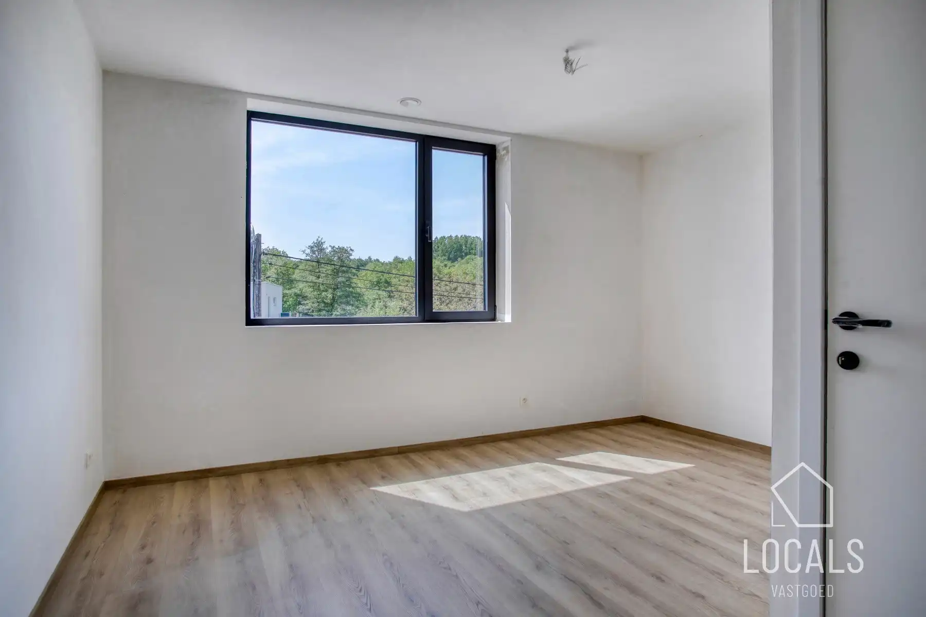 Ruime HOB met garage, tuin & 3 slaapkamers op toplocatie! foto 19