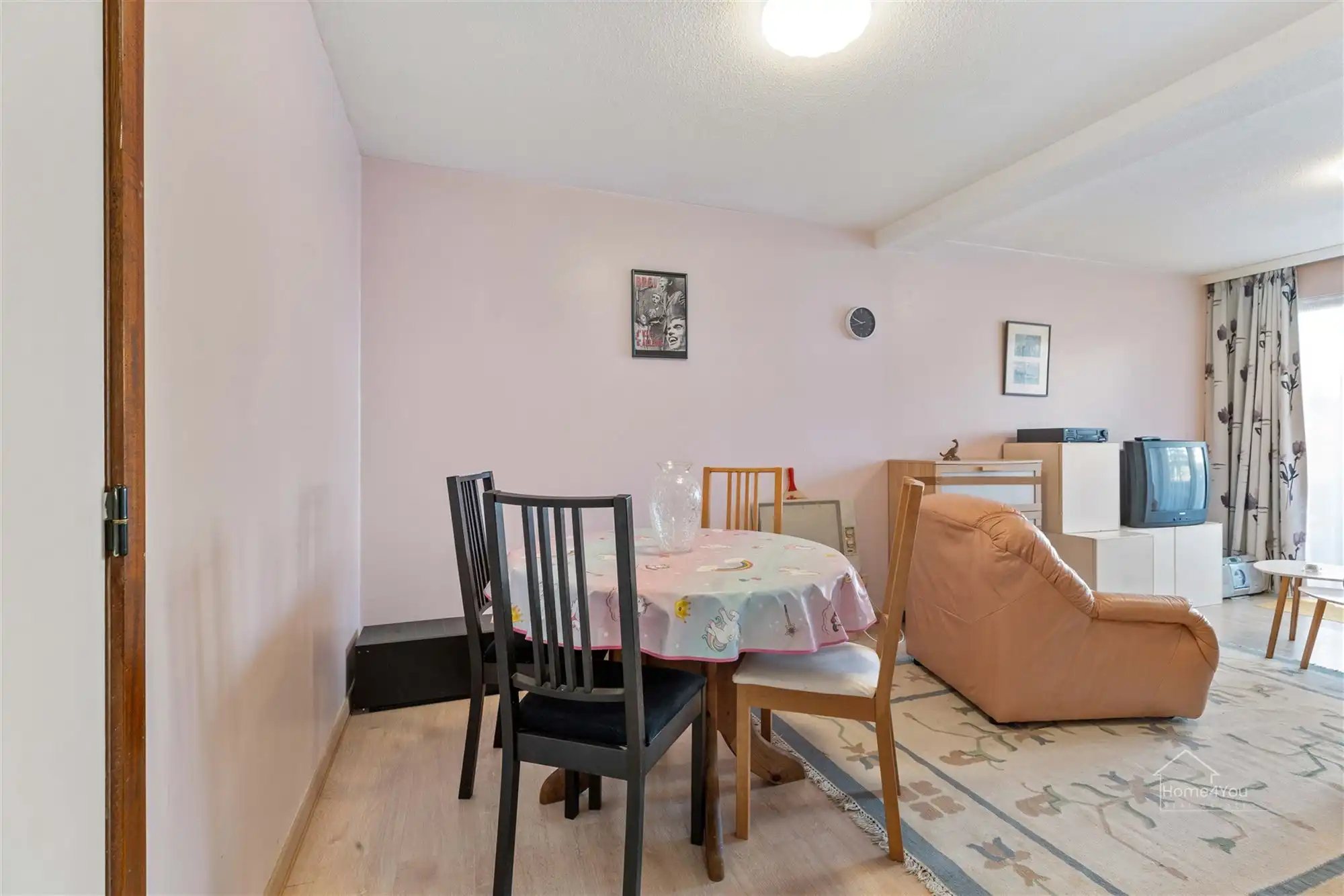 Instapklaar appartement met 1 slaapkamer op de Kustbaan te Sint-Idesbald! foto 6