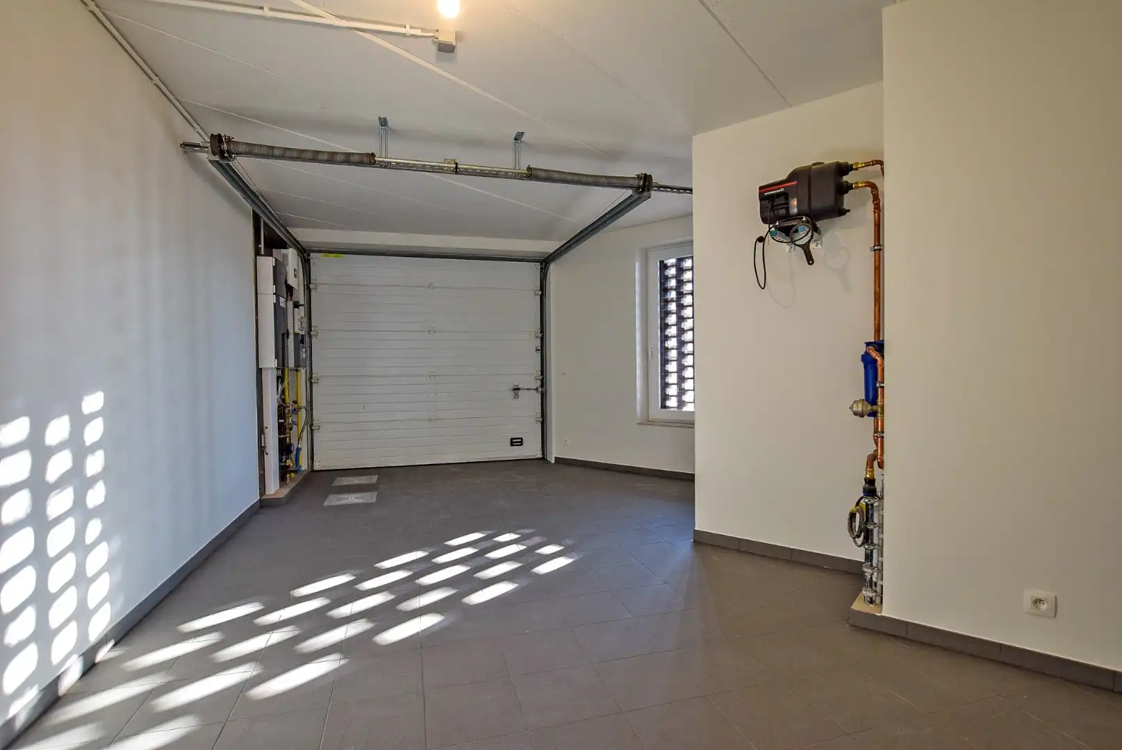 Prachtig afgewerkte zeer lichtrijke nieuwbouwwoning te Ramskapelle (Nieuwpoort).  foto 8