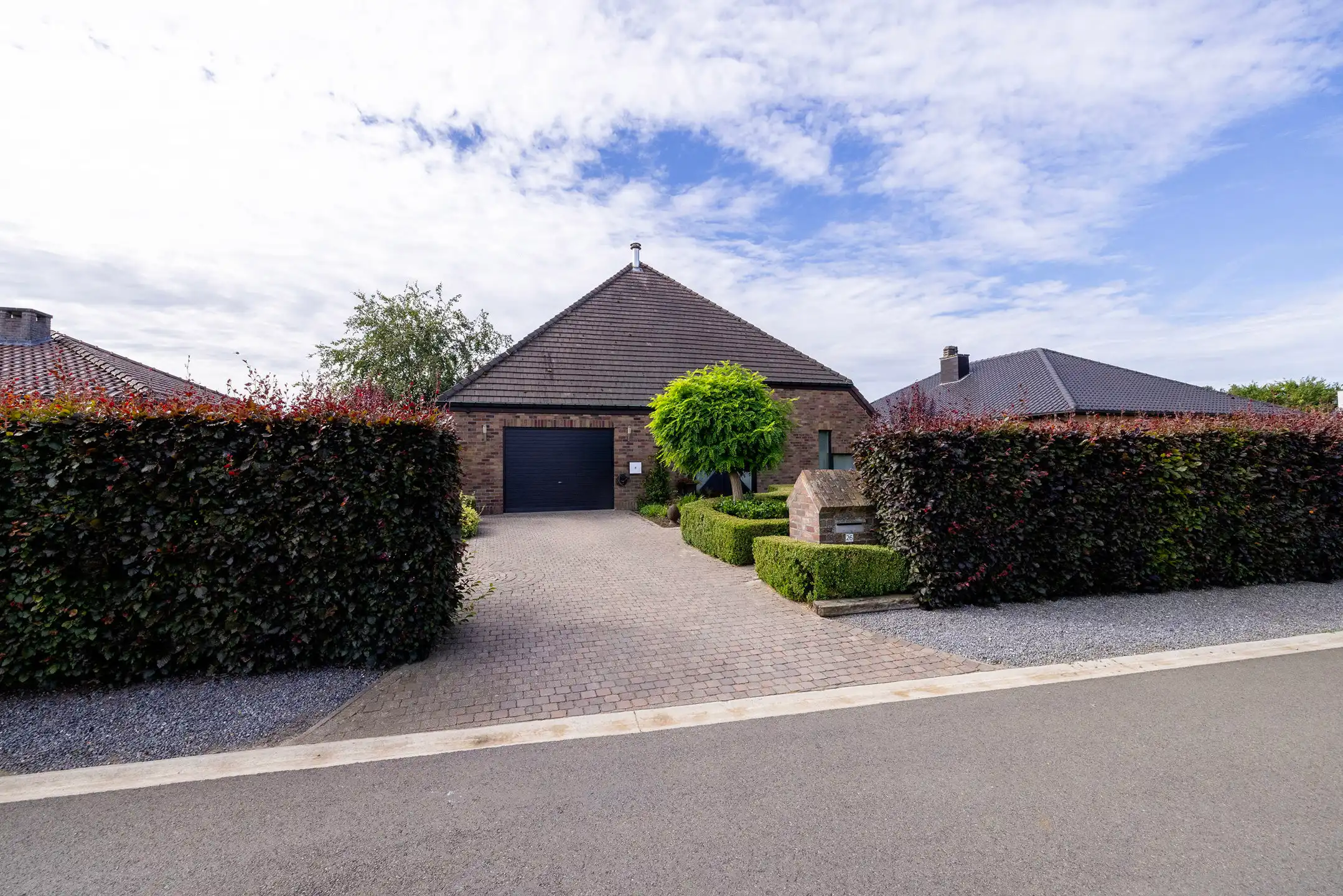 Uitzonderlijk rustig gelegen OB met Z-tuin foto 2