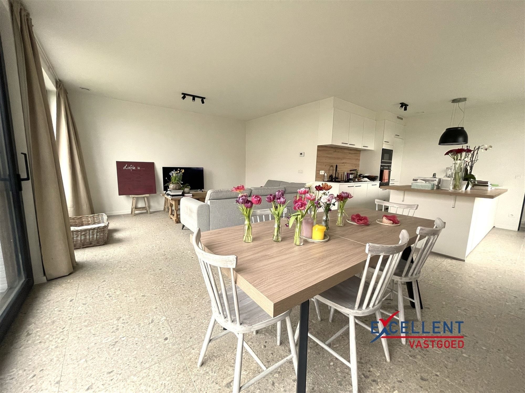 Prachtige nieuwbouwwoning in 'La Lys'- Astene te huur! foto 2
