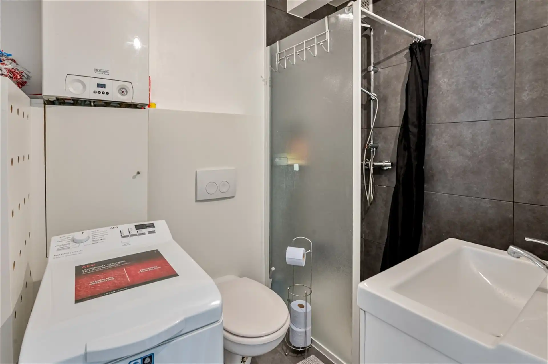 Centraal gelegen appartement met 2 slaapkamers op de tweede verdieping foto 10