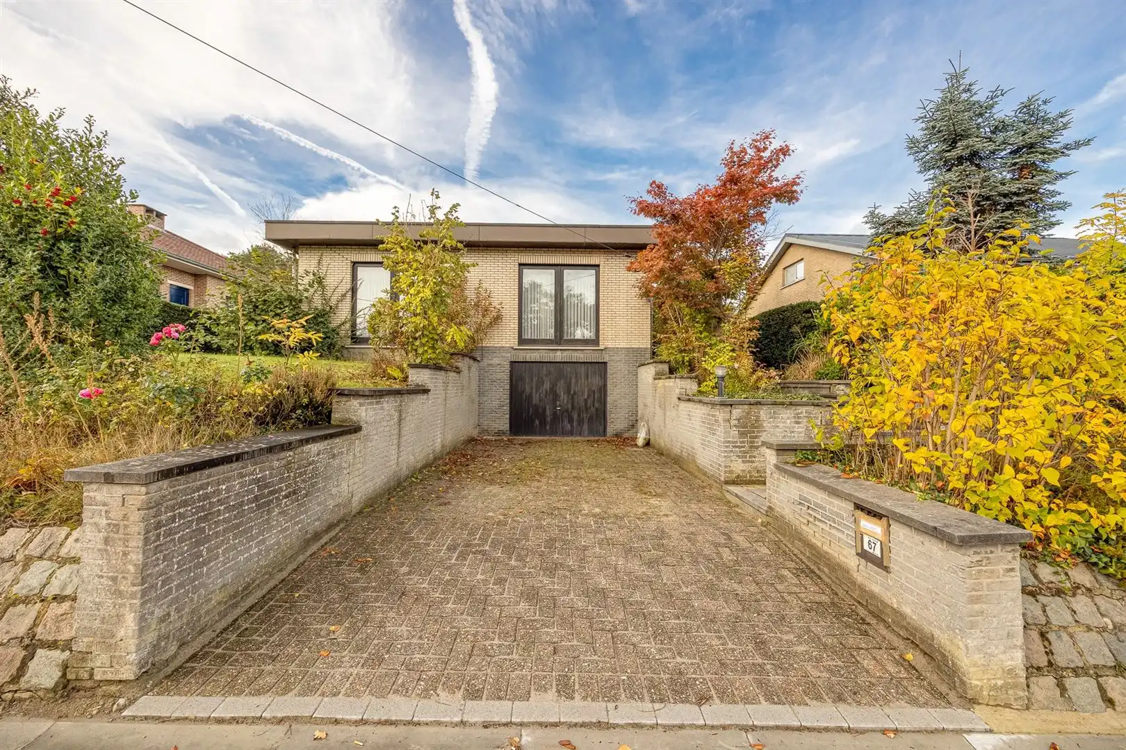 Te renoveren woning met veel potentieel! foto 16