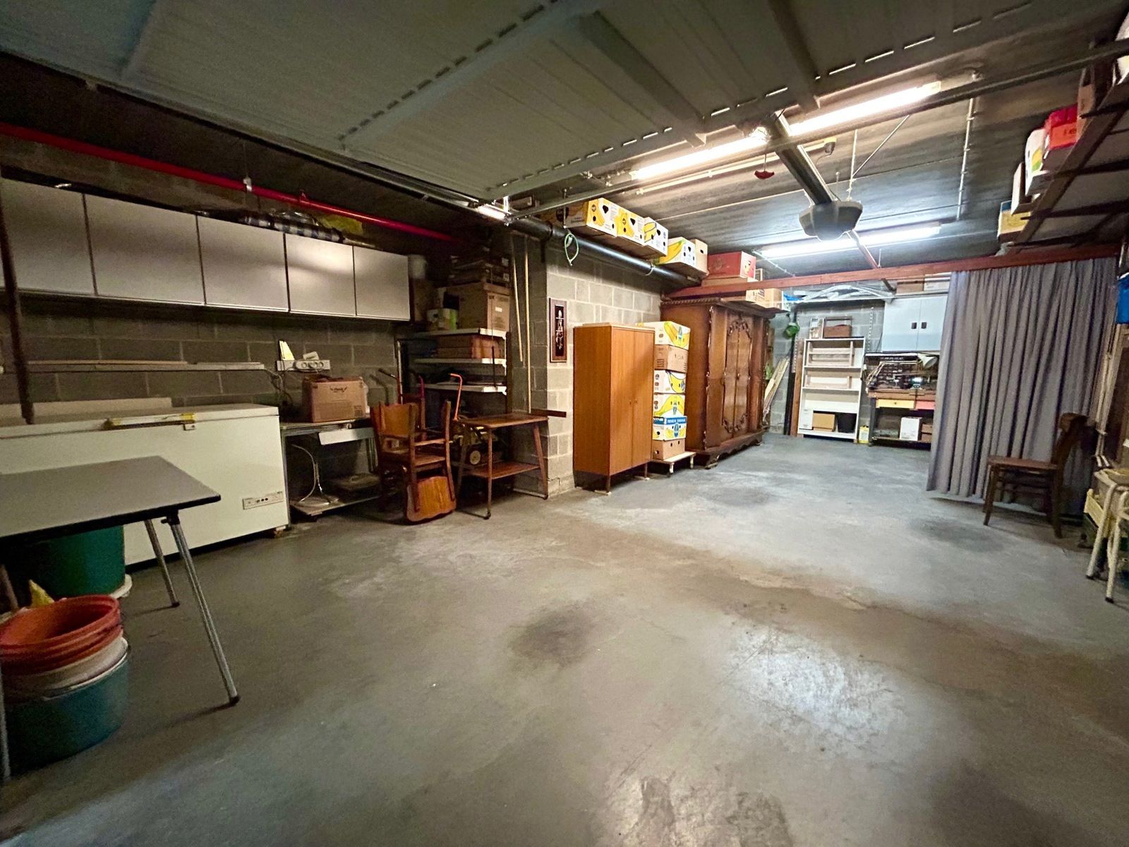 Prachtig appartement met terras, garage en autostaanplaatsen foto 28