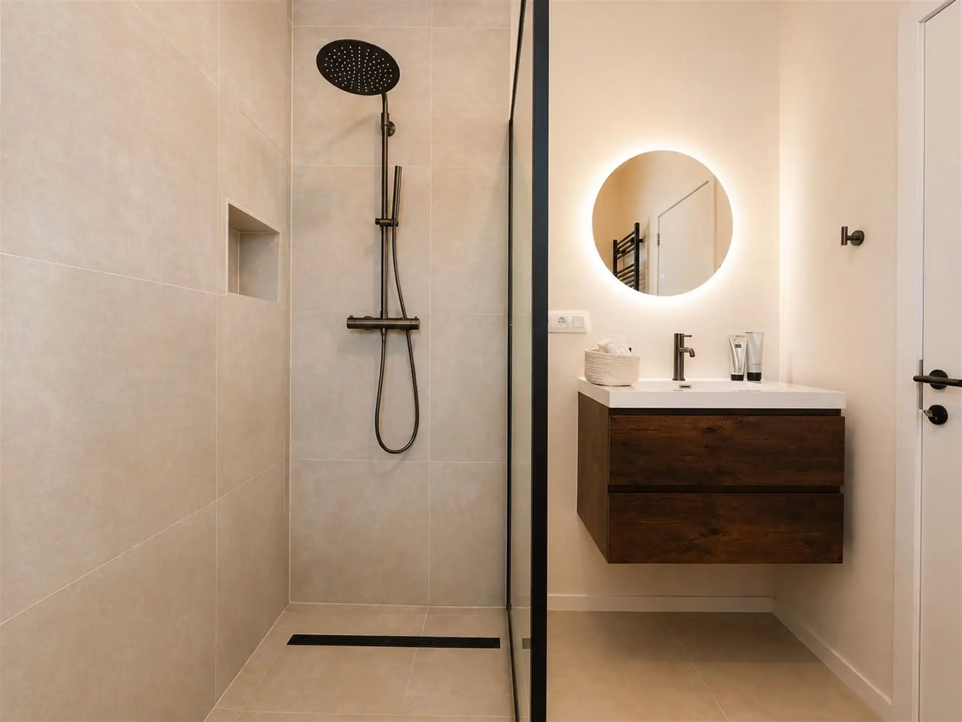 Energiezuinige woning in Japandi-stijl op 't Lammeken foto 11